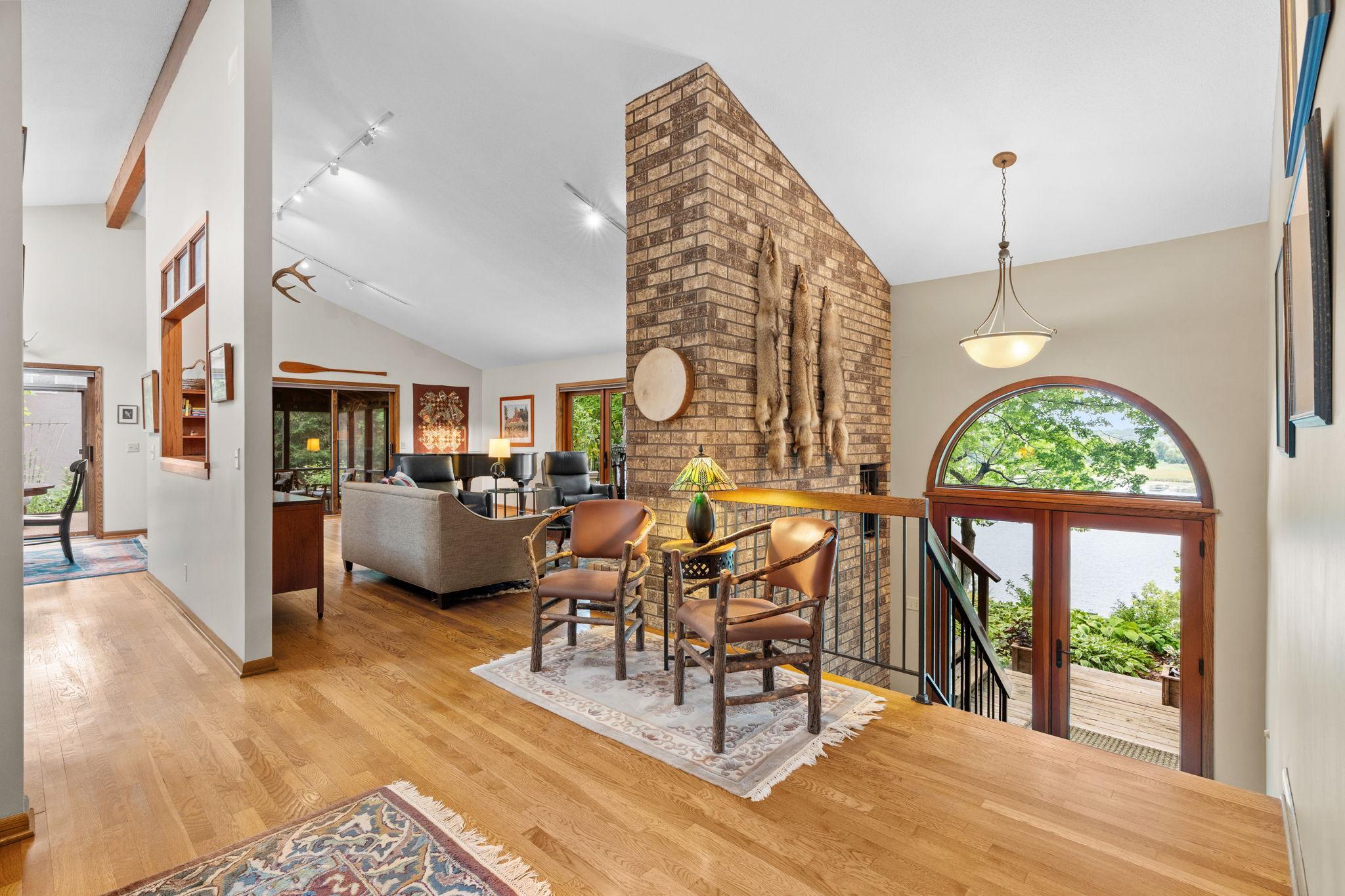 525 Park Lane Property Photo 15