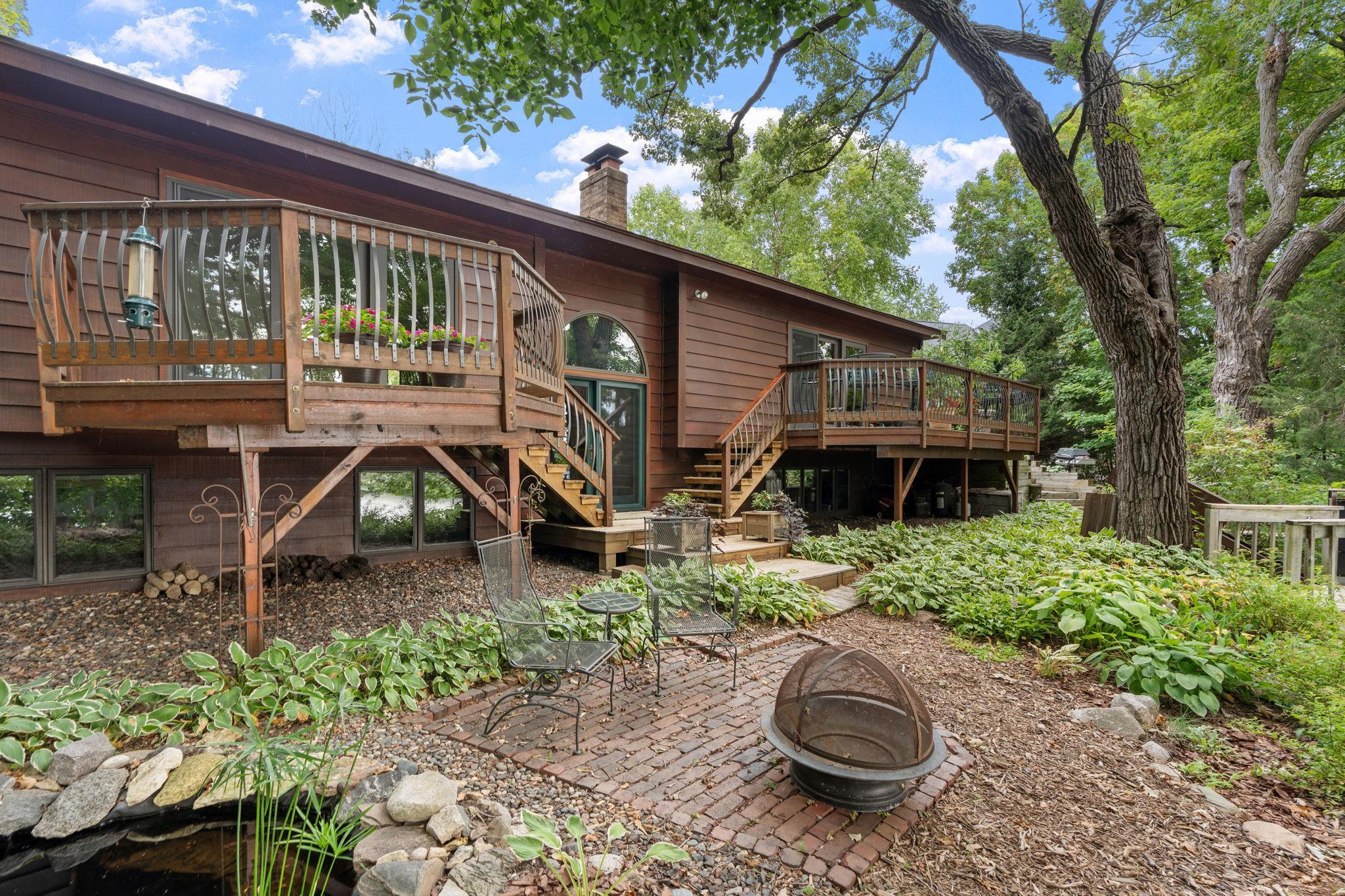 525 Park Lane Property Photo 42