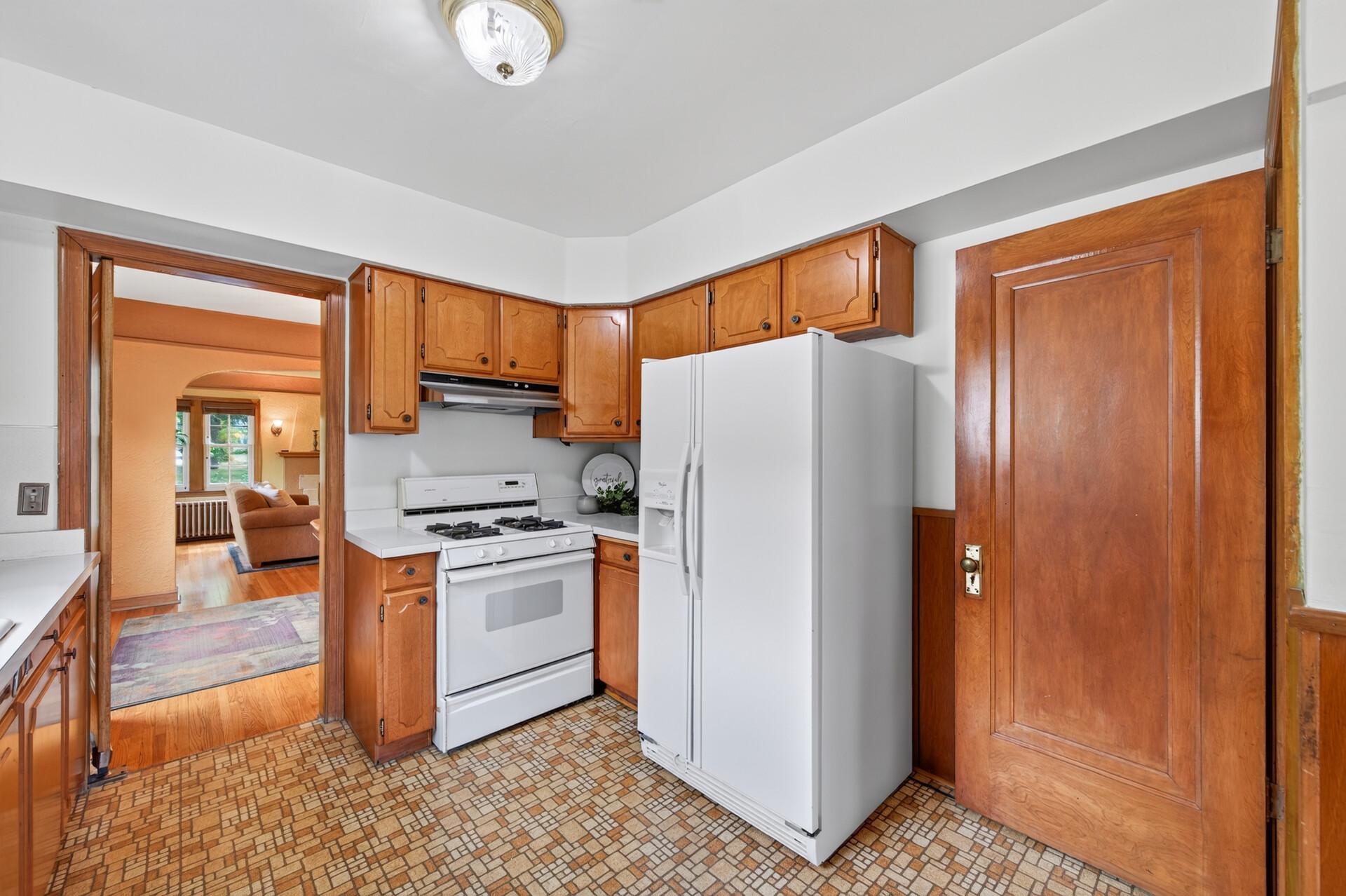 3028 E Minnehaha Parkway Property Photo 10