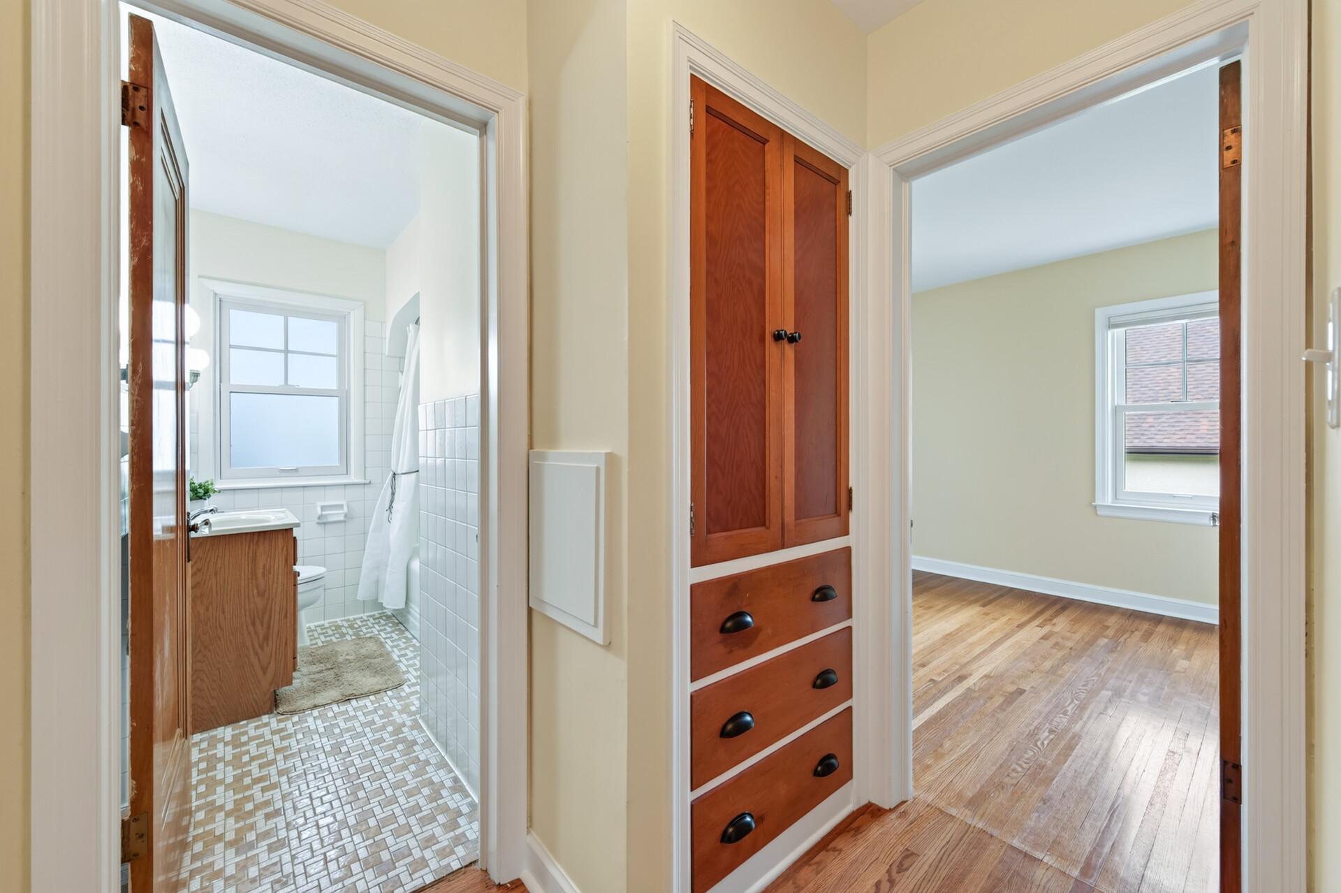 3028 E Minnehaha Parkway Property Photo 14