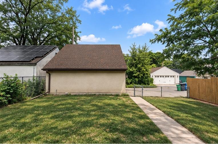 3028 E Minnehaha Parkway Property Photo 27