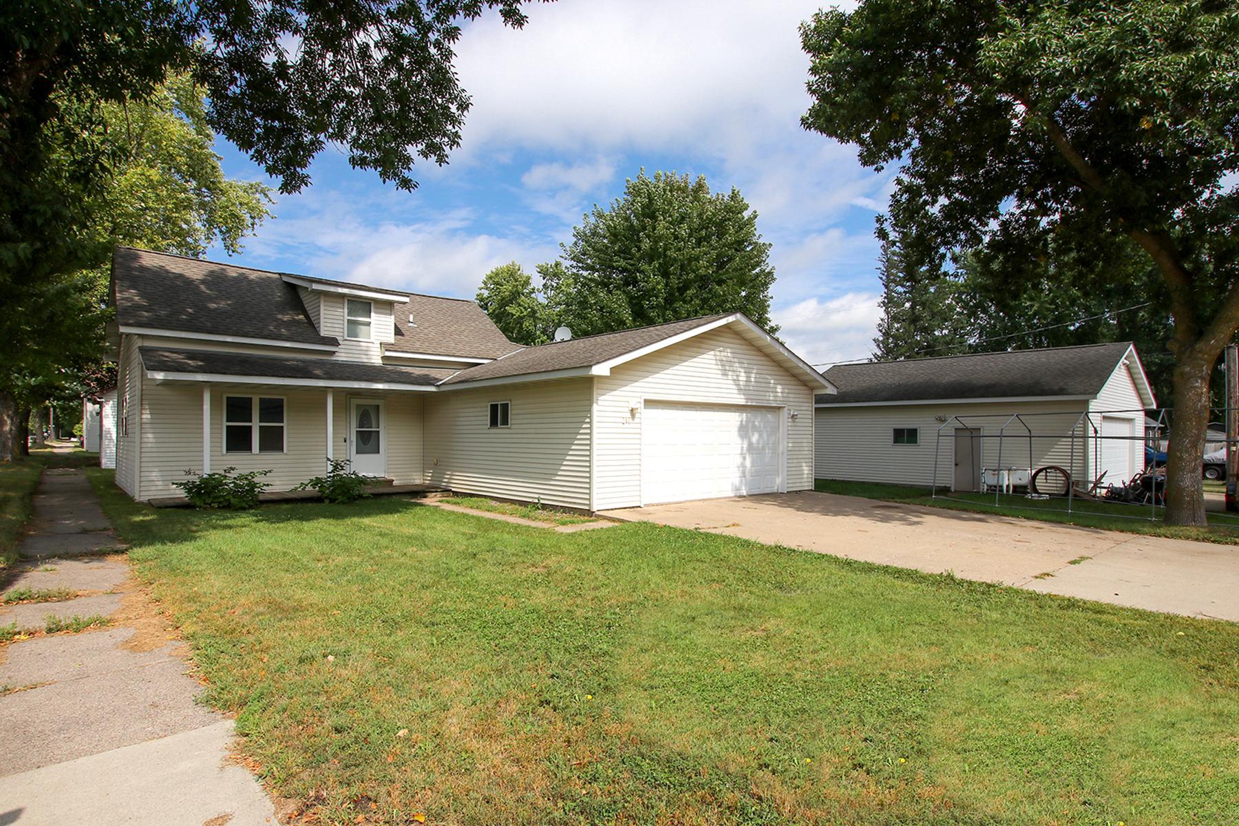 240 Merrian Street Property Photo