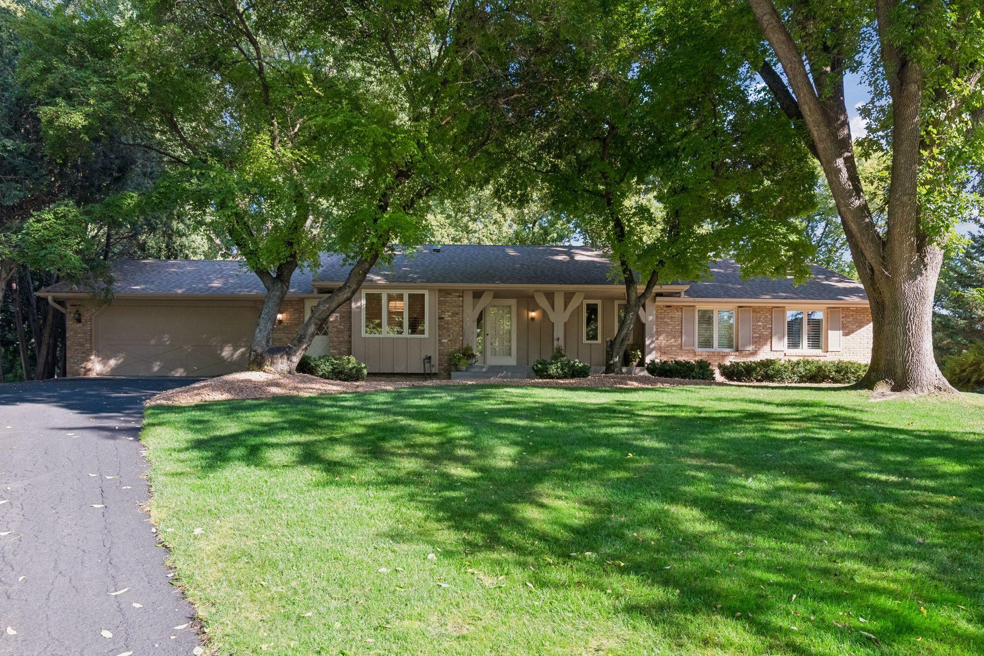 6619 Londonderry Drive Property Photo 1