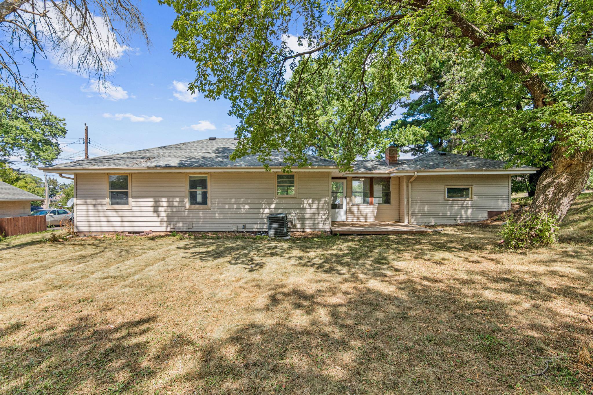1976 Radatz Avenue Property Photo 24
