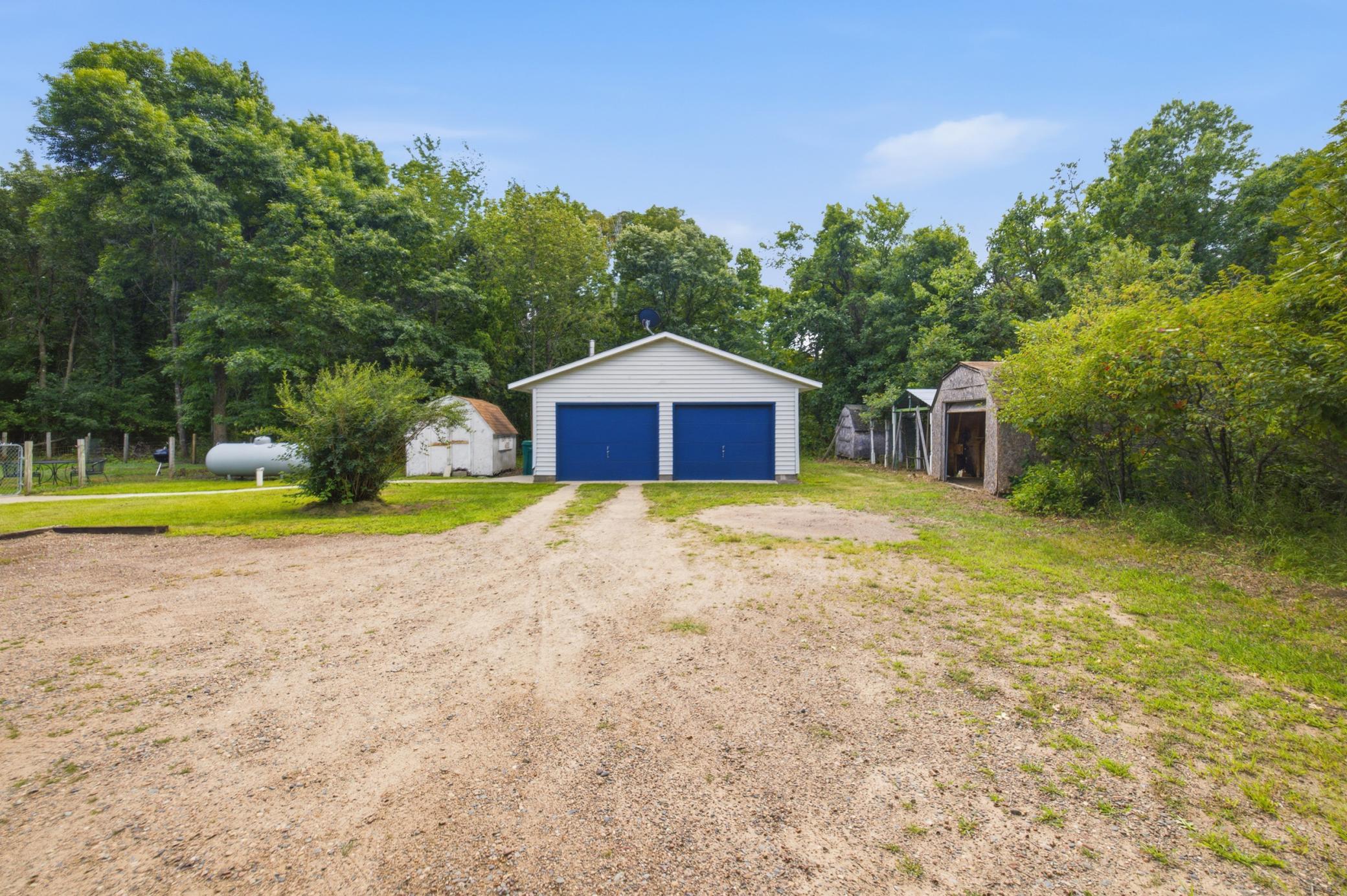 5189 Brandon Way Property Photo 3