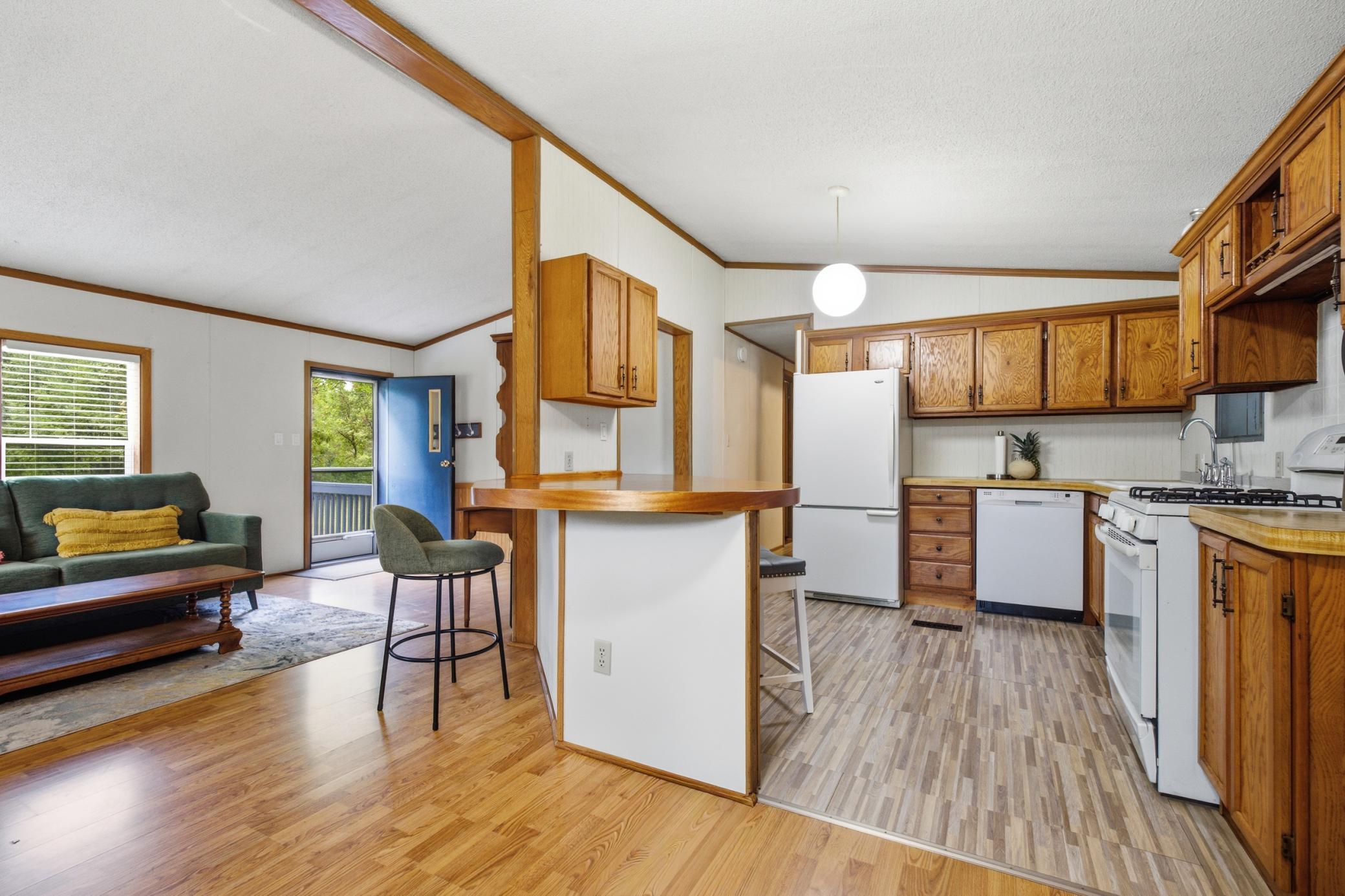 5189 Brandon Way Property Photo 9