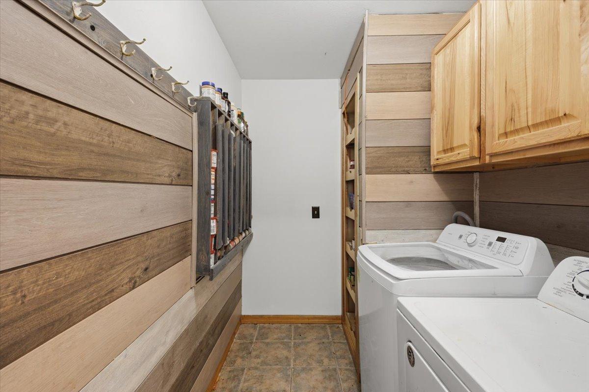 1661 315th Avenue Property Photo 17