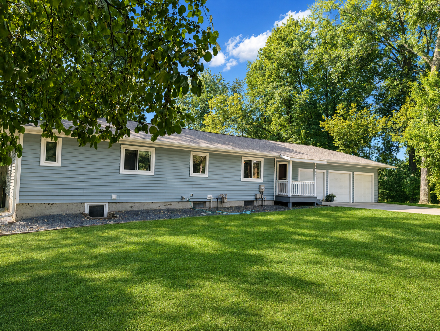 1615 Archwood Road Property Photo 1