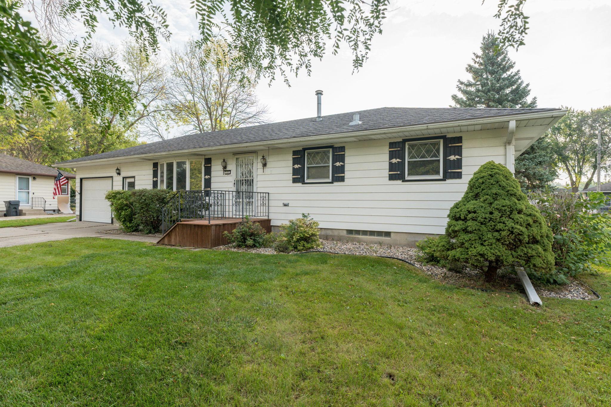 125 N Manitou Drive Property Photo 3