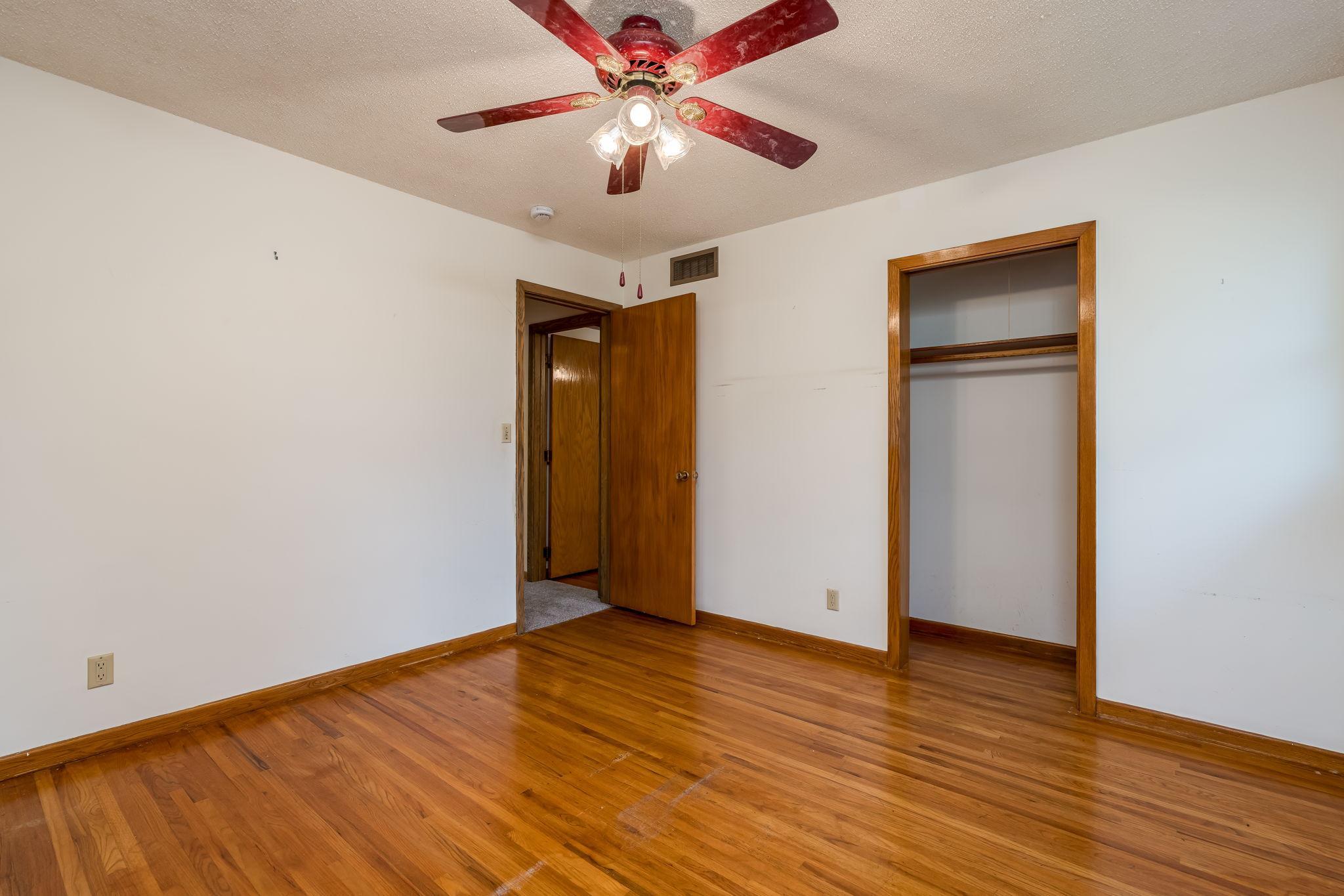 125 N Manitou Drive Property Photo 24
