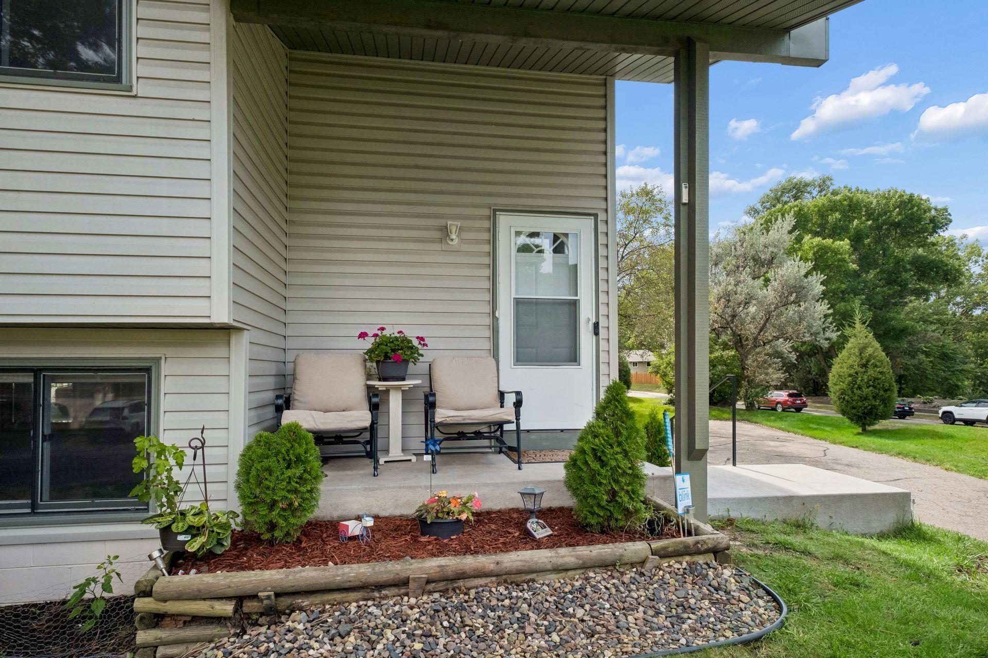 9535 Hartford Circle Property Photo 3