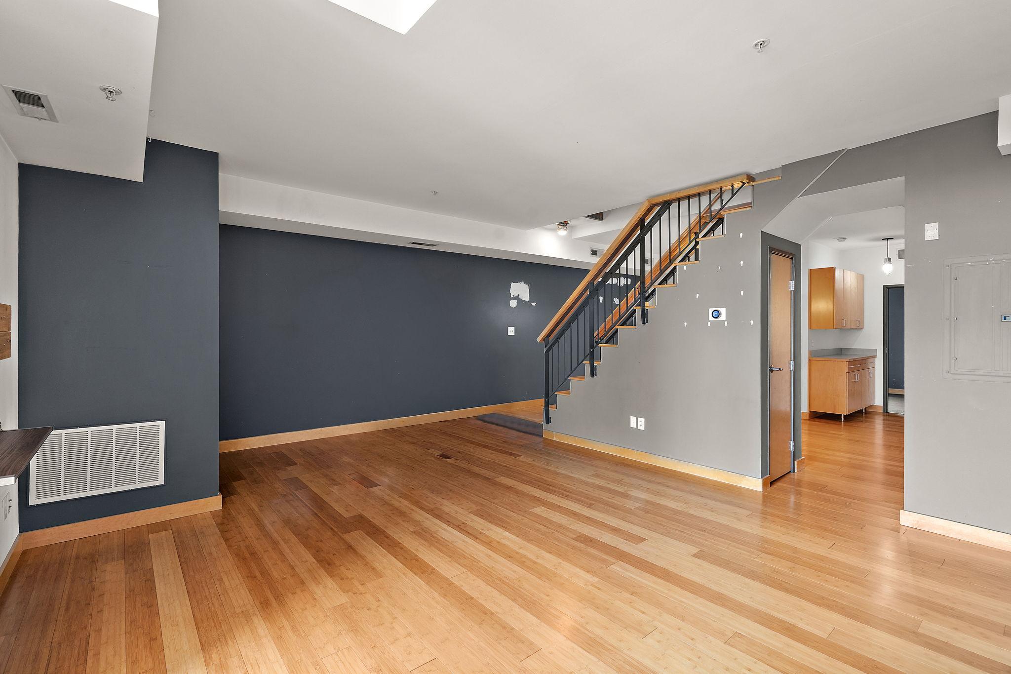 10 E 26th Street 311 Property Photo 3