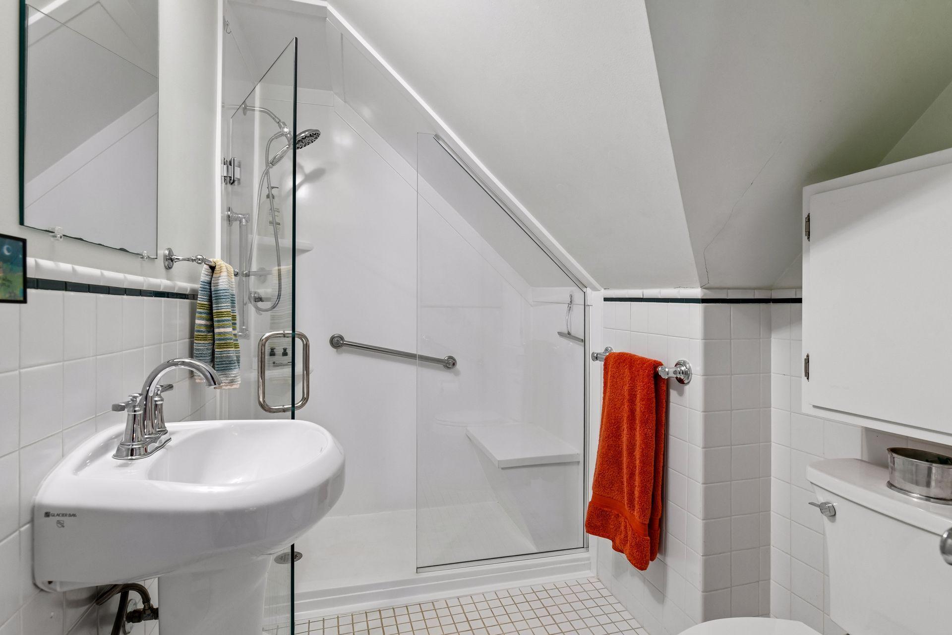 2024 Emerson Avenue S Property Photo 50
