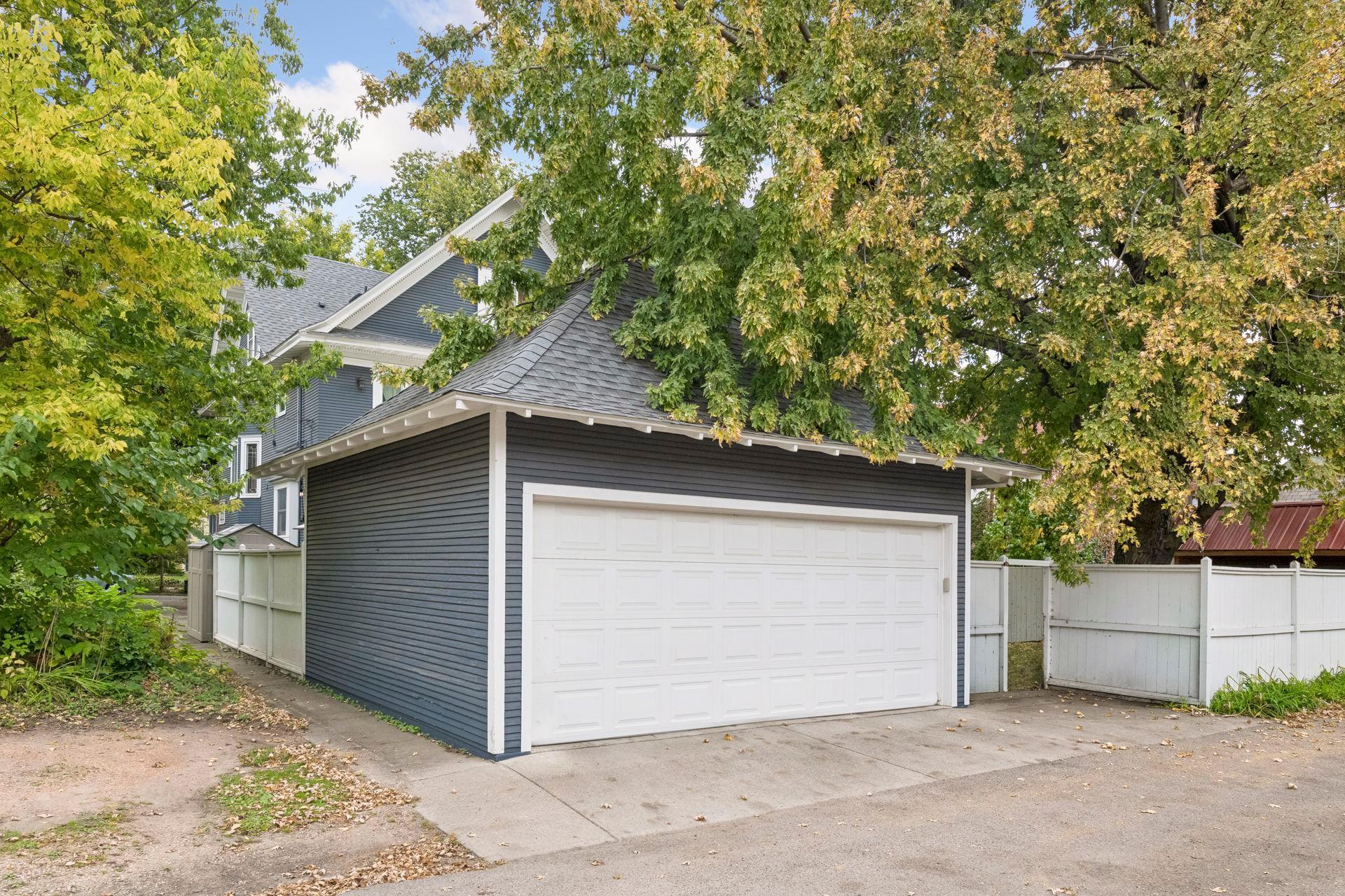 2024 Emerson Avenue S Property Photo 59