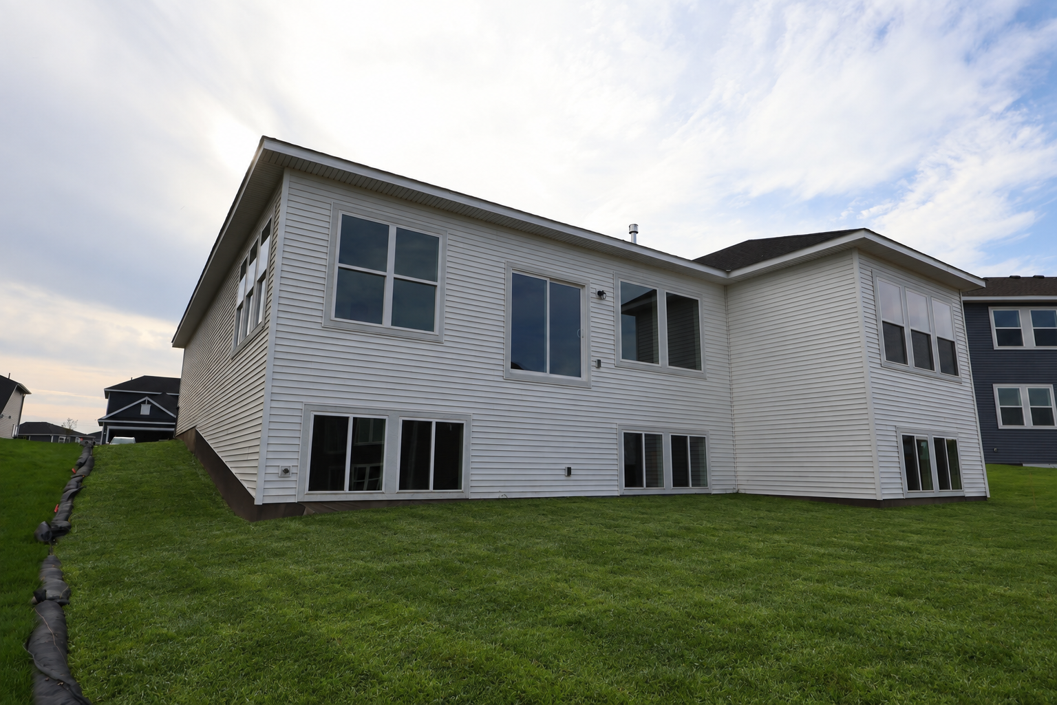 11646 Harbor Circle N Property Photo 4