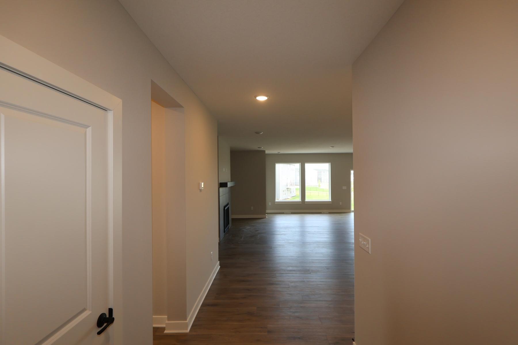 11646 Harbor Circle N Property Photo 6