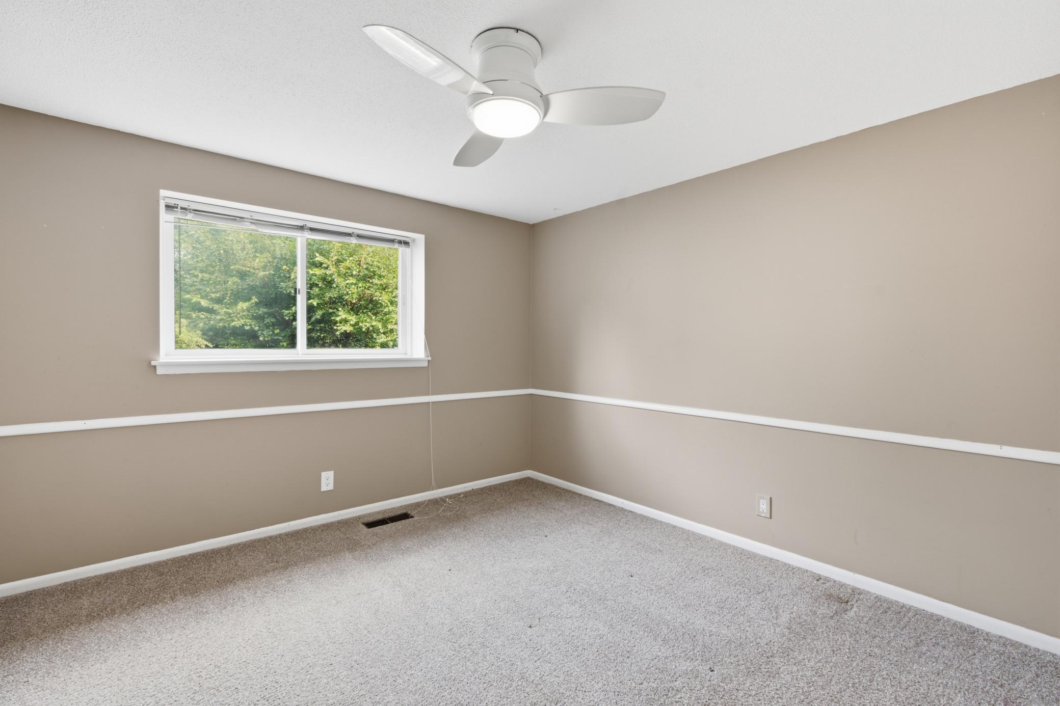 7001 Lanham Lane Property Photo 24