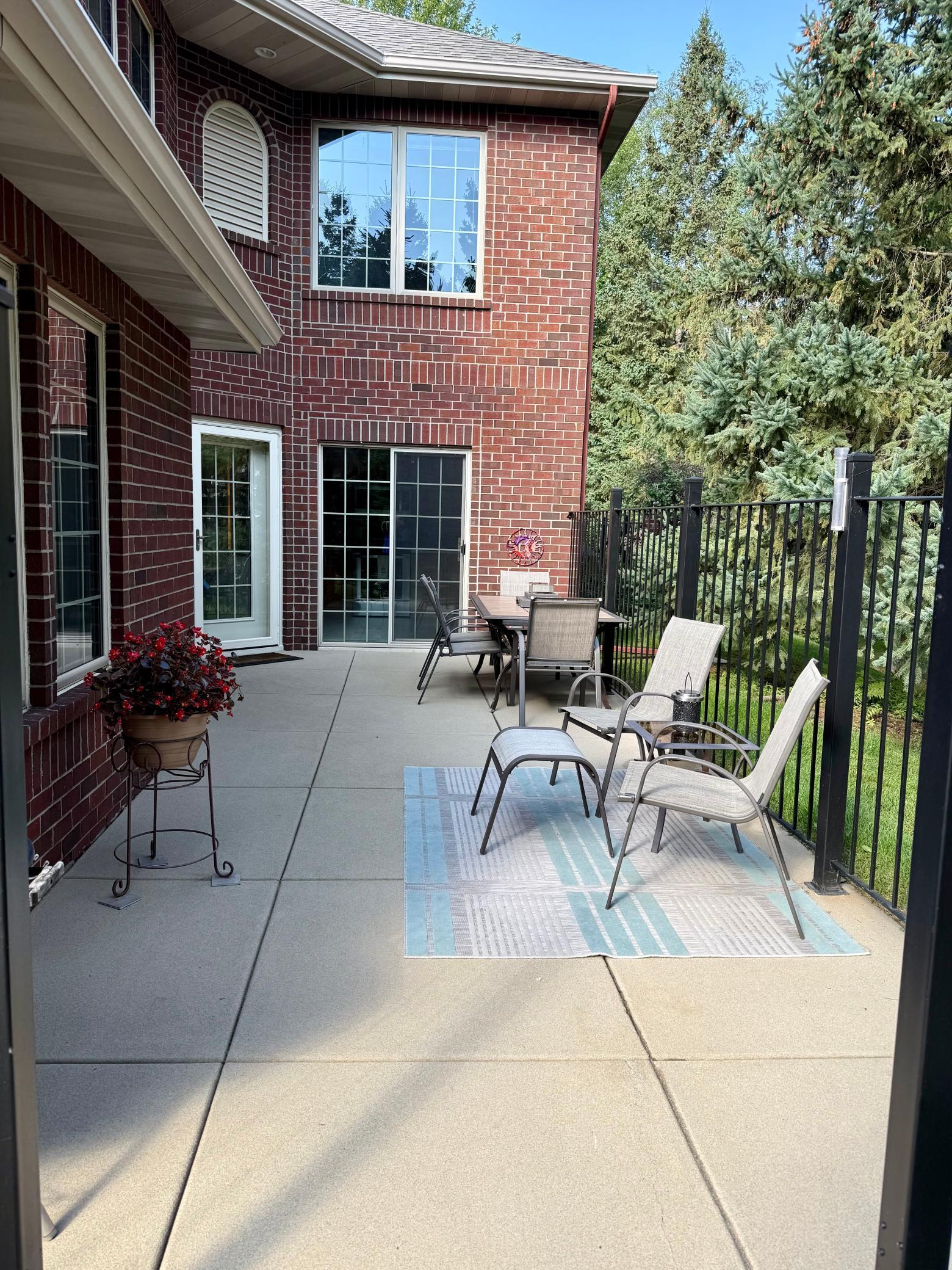 1407 Hunter Hill Road Property Photo 1