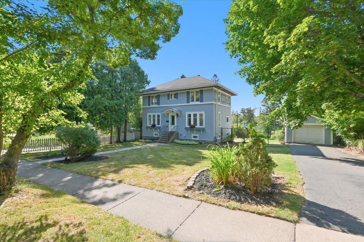 130 Laurie Street Property Photo 1