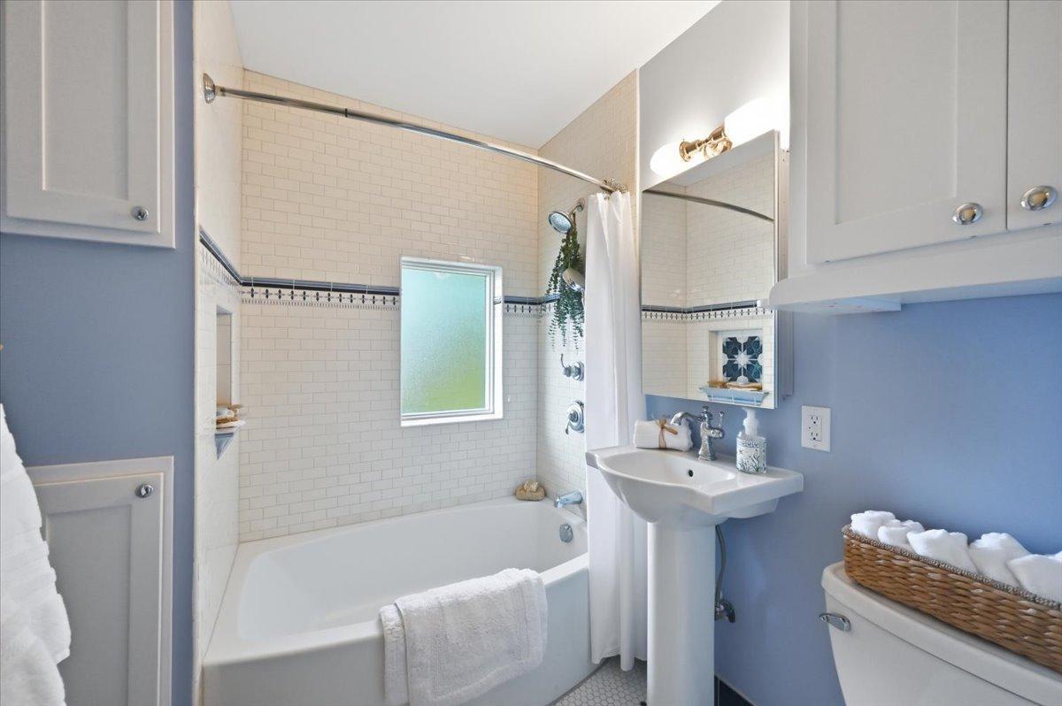 130 Laurie Street Property Photo 28