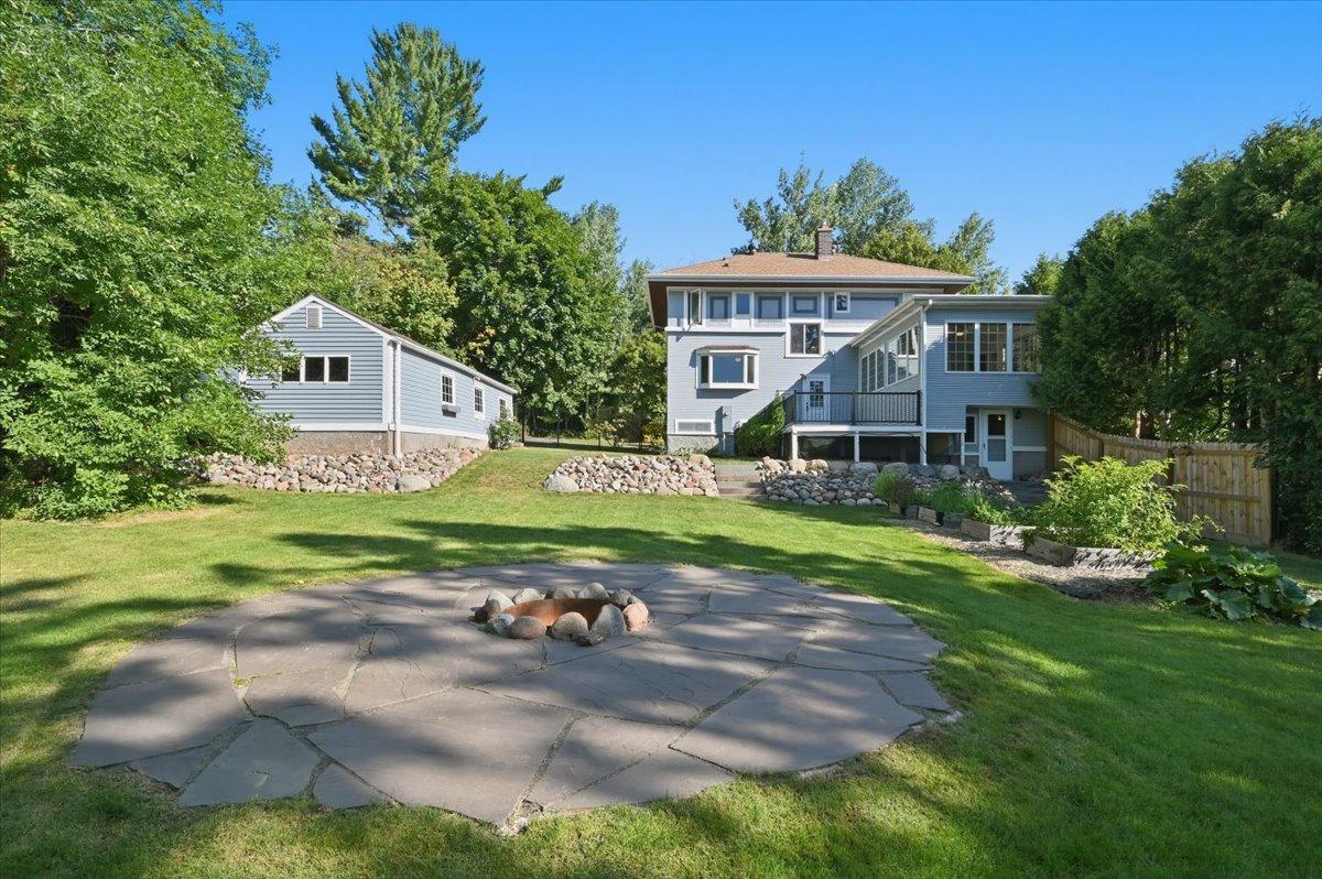 130 Laurie Street Property Photo 40