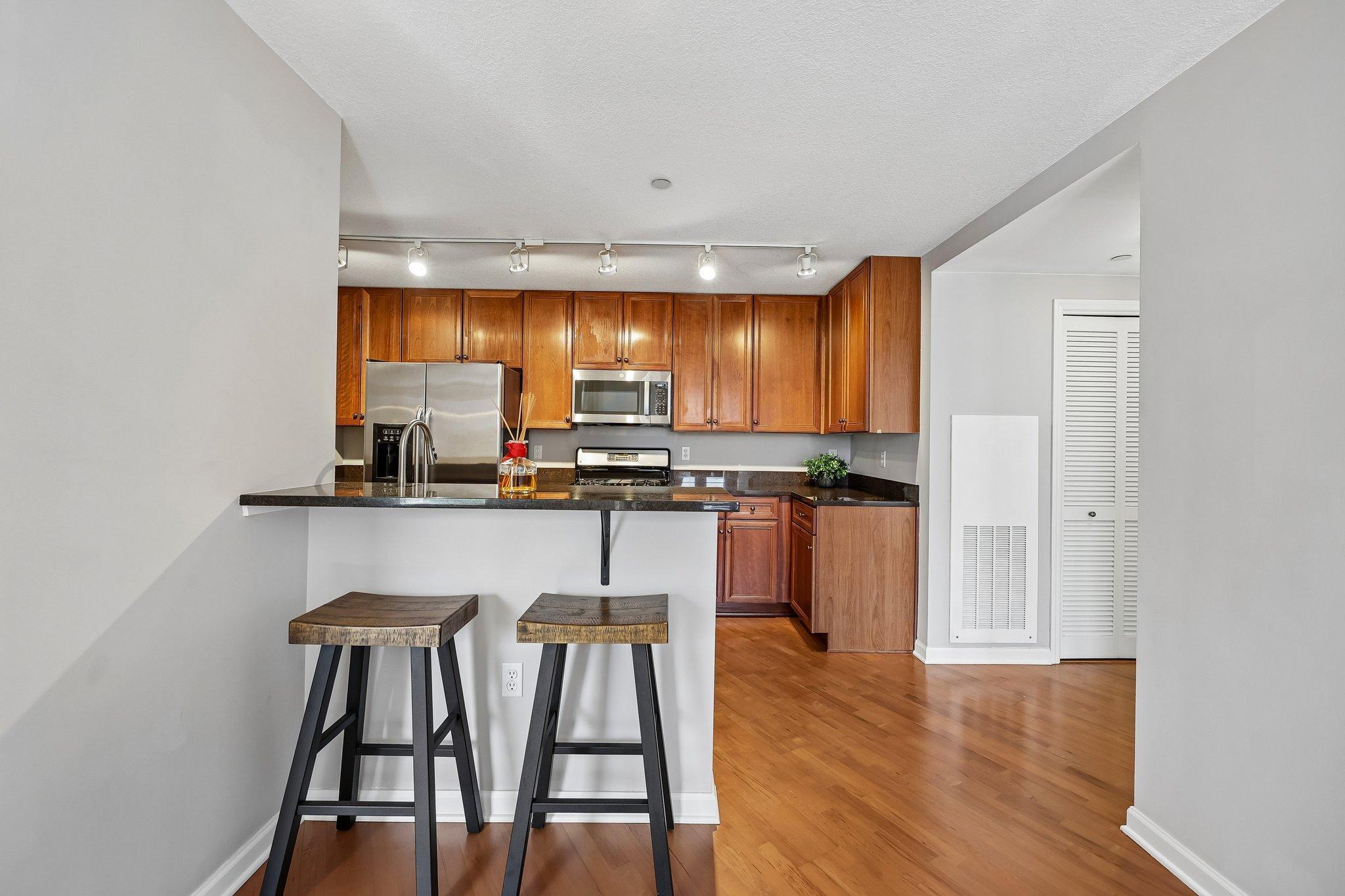 500 E Grant Street 311 Property Photo 6