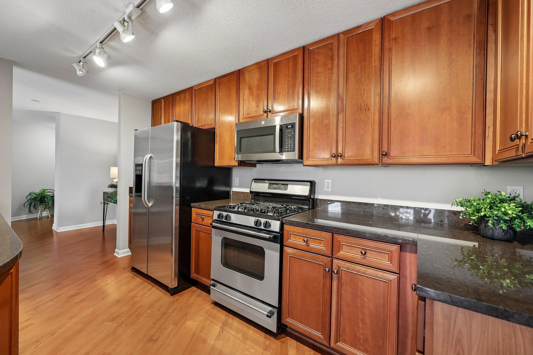 500 E Grant Street 311 Property Photo 9