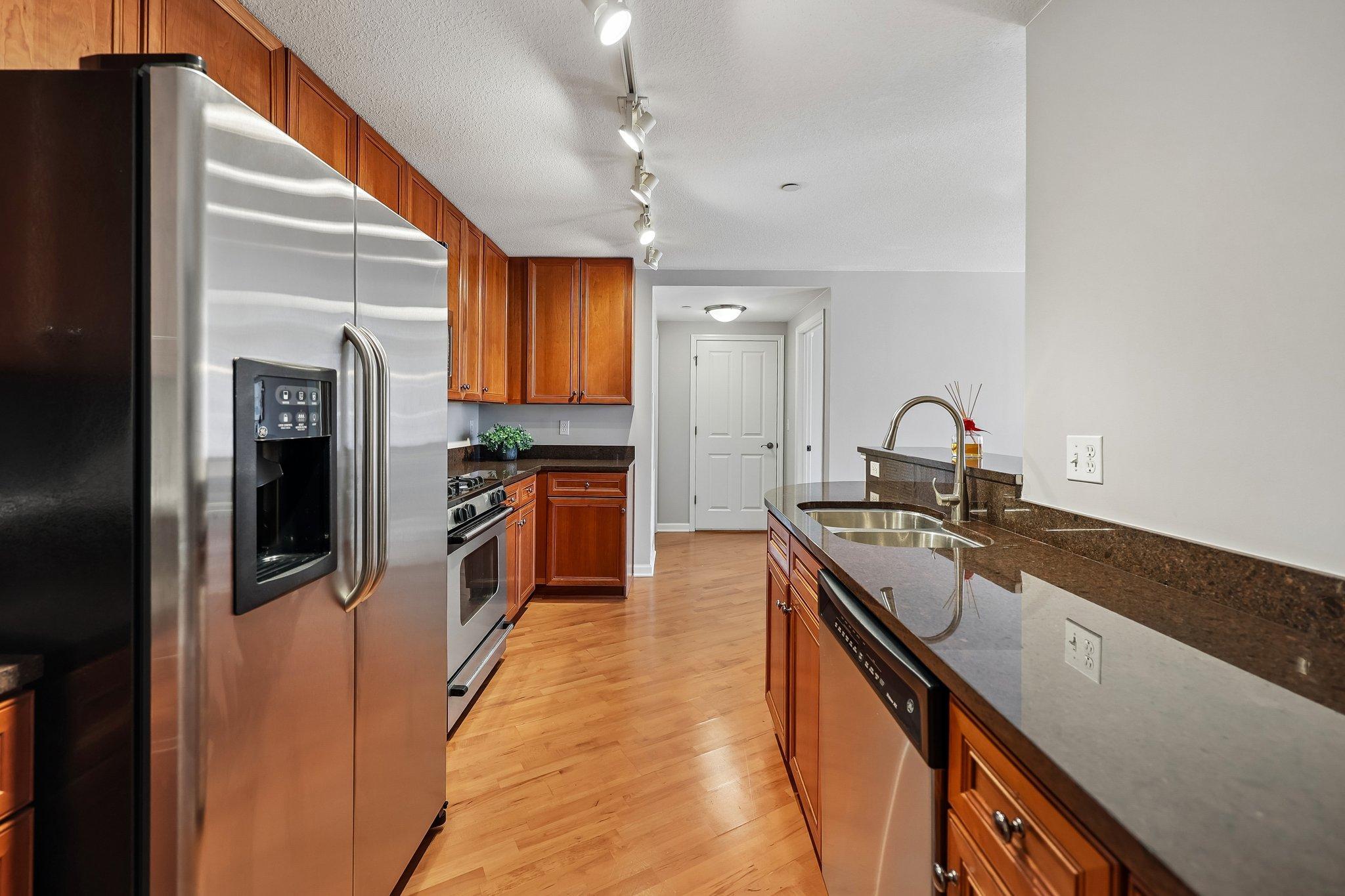 500 E Grant Street 311 Property Photo 11