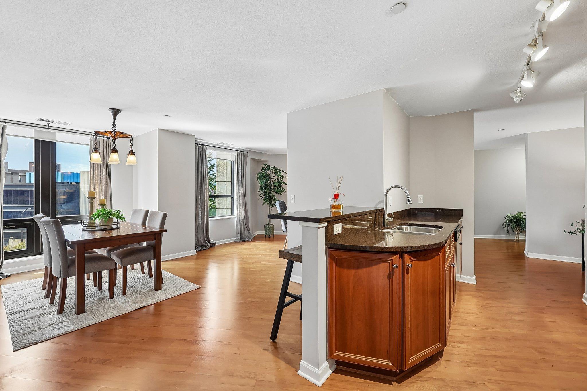 500 E Grant Street 311 Property Photo 12