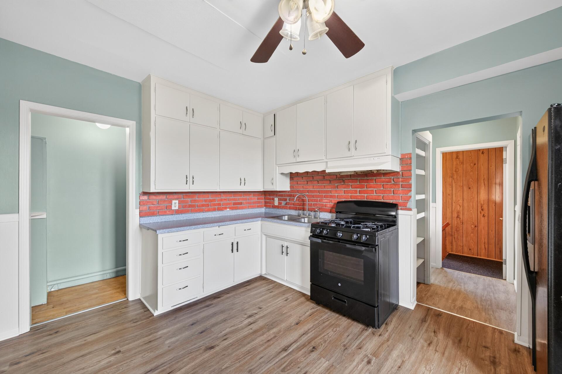 807 Case Avenue Property Photo 10
