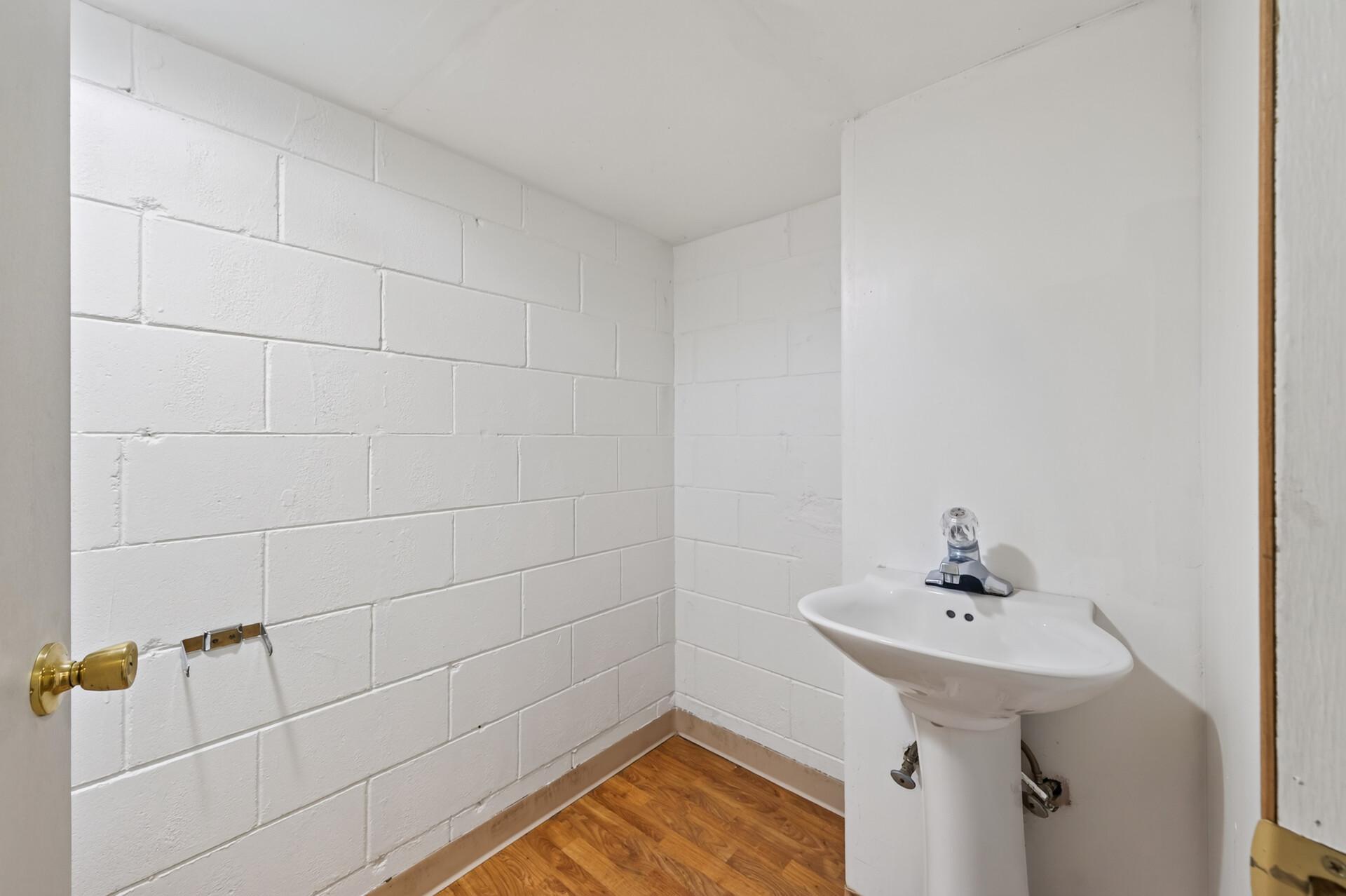 807 Case Avenue Property Photo 17