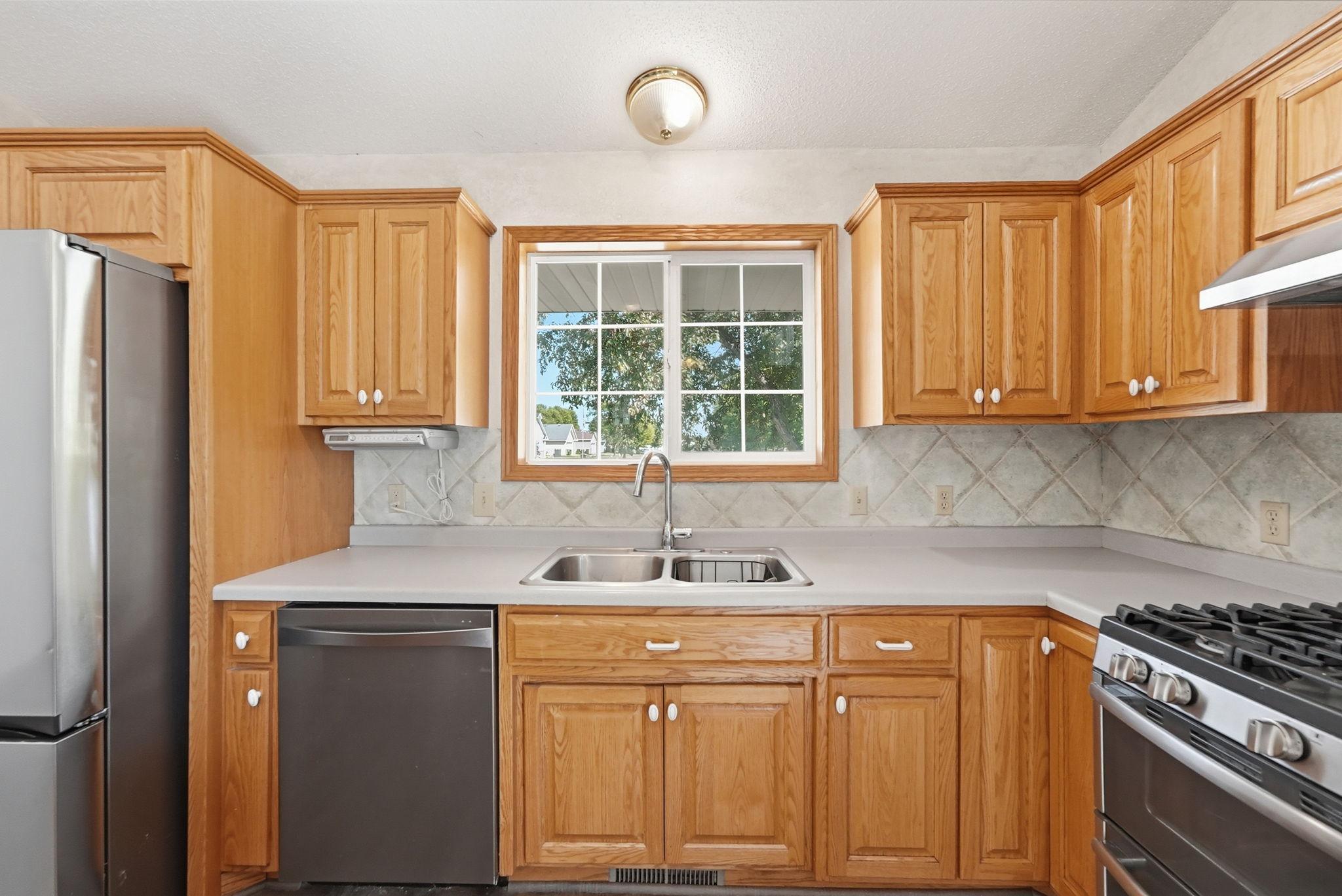 315 Barracuda Avenue Ne Property Photo 5