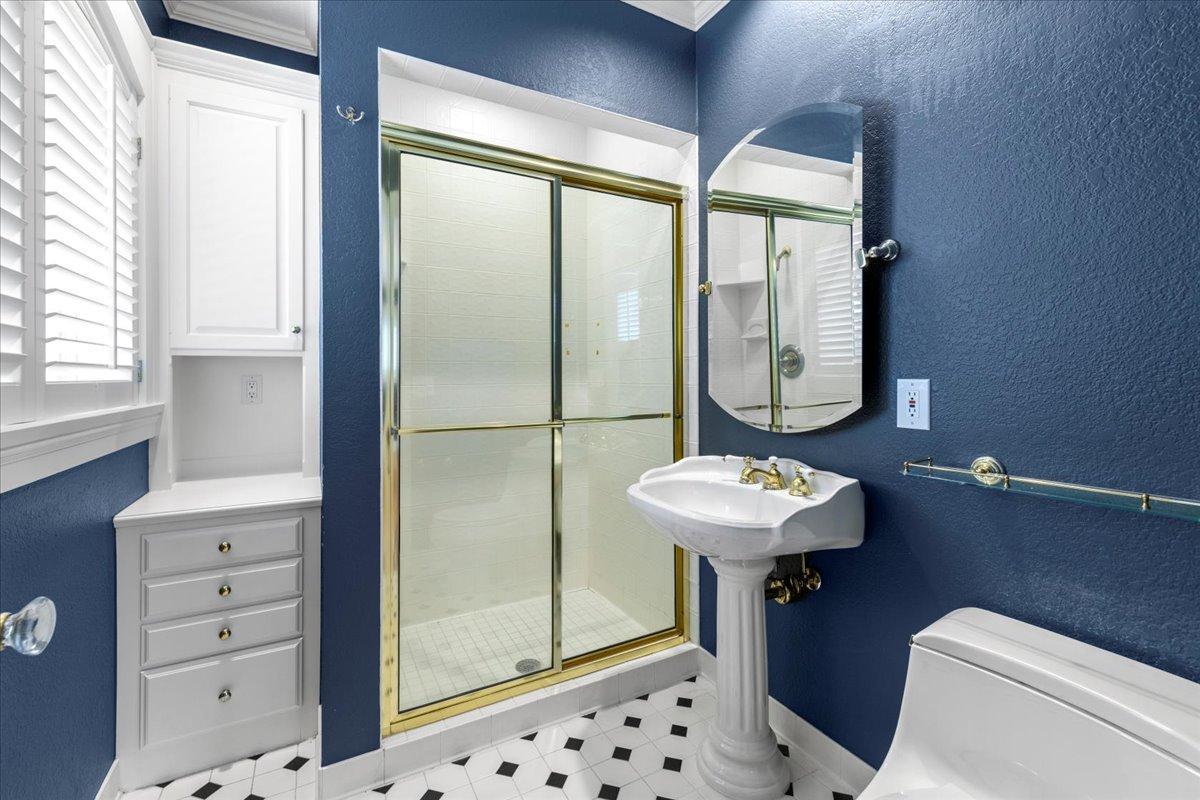 1724 Summit Avenue R Property Photo 44