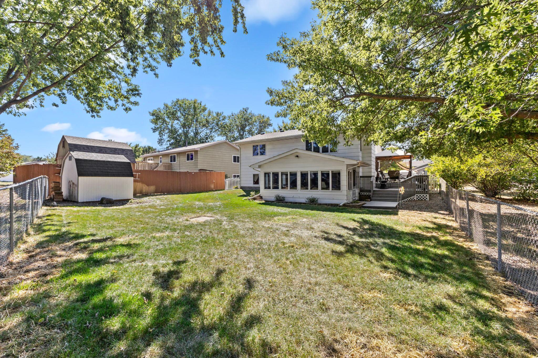 2679 Guthrie Avenue N Property Photo 48