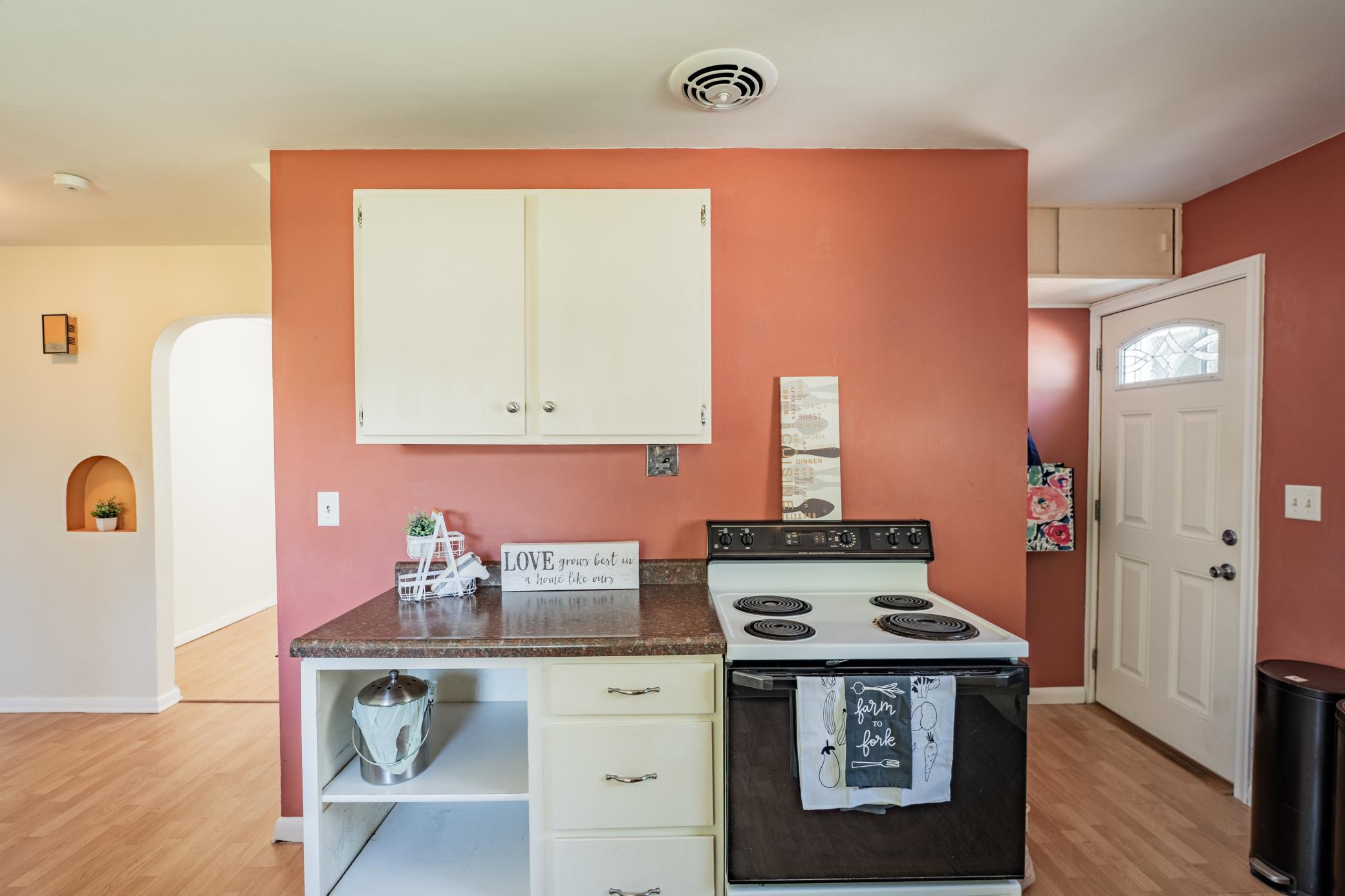 525 Bergen Avenue Property Photo 8