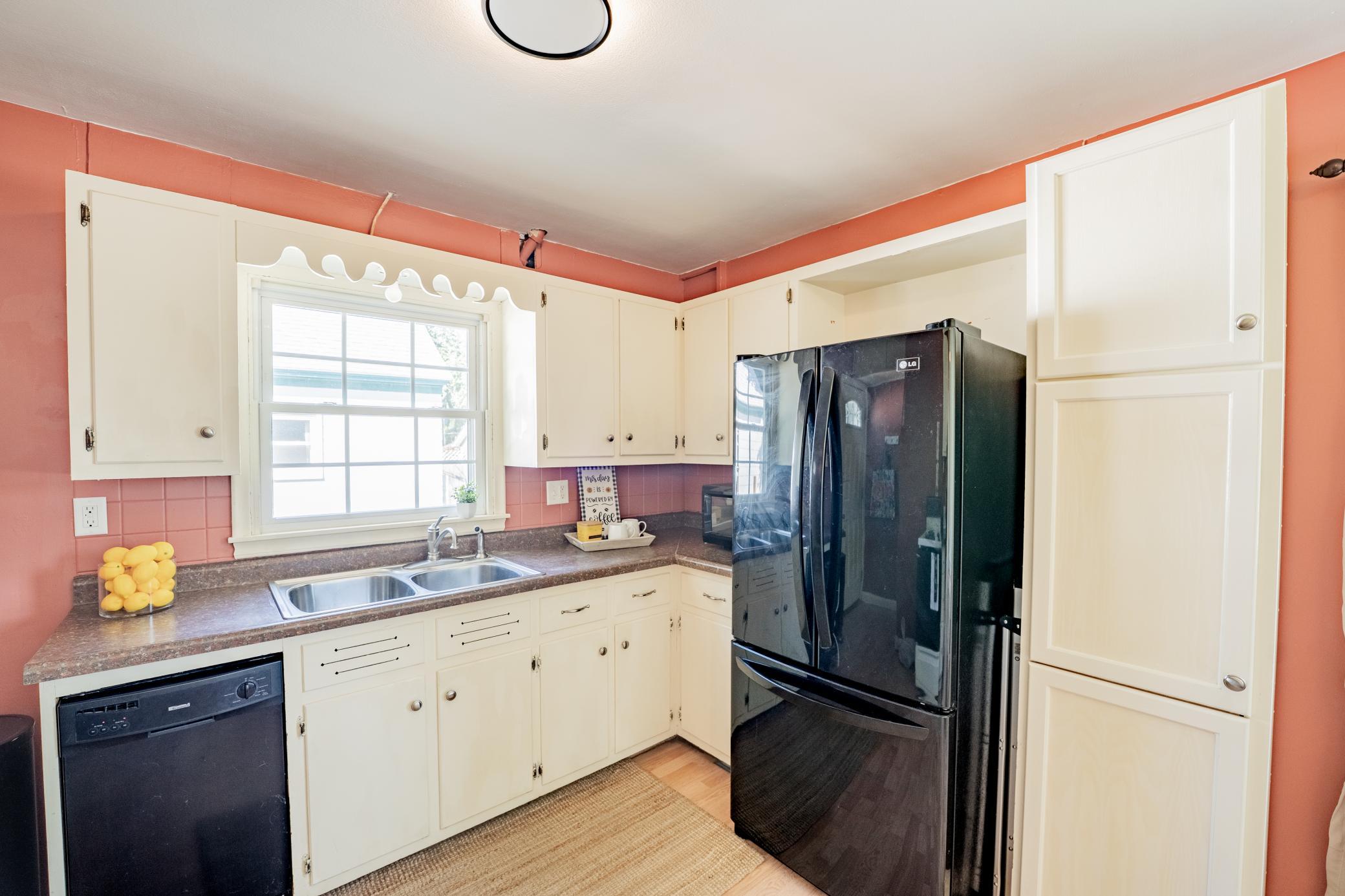 525 Bergen Avenue Property Photo 10
