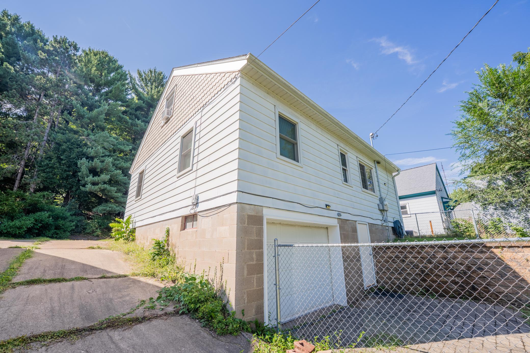 525 Bergen Avenue Property Photo 25
