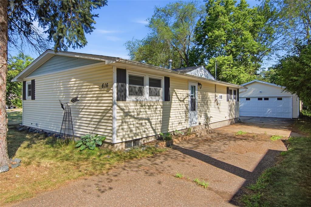 616 Truax Boulevard Property Photo 1