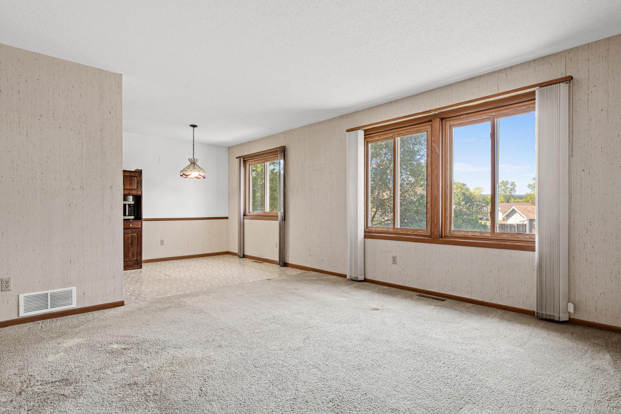 5235 Unity Court Property Photo 4