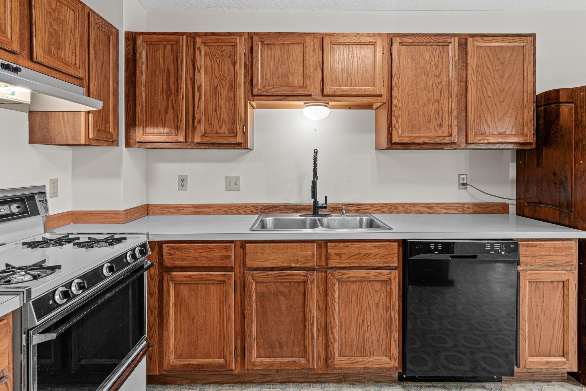 5235 Unity Court Property Photo 12
