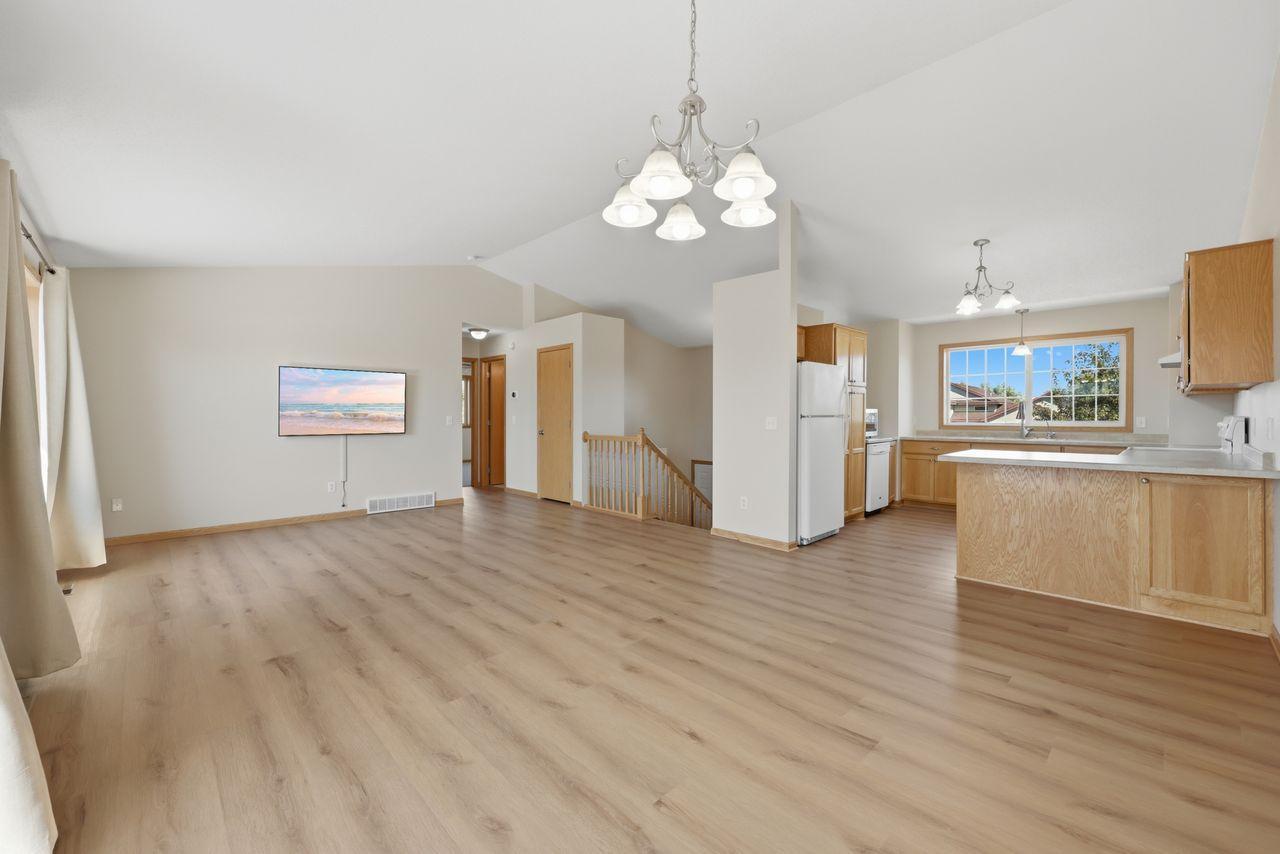 605 7th Avenue Sw Property Photo 5
