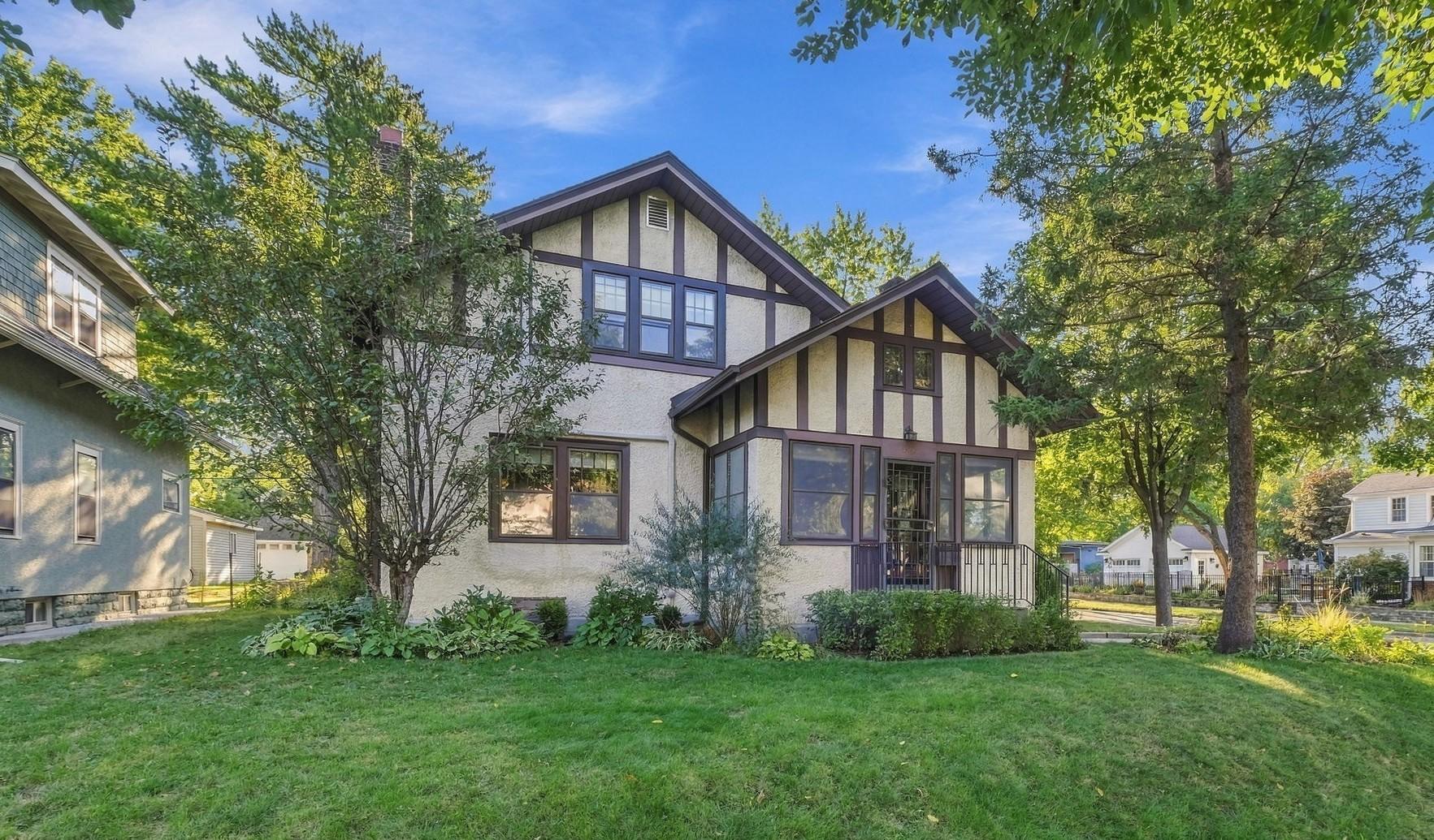 4355 Garfield Avenue Property Photo 1
