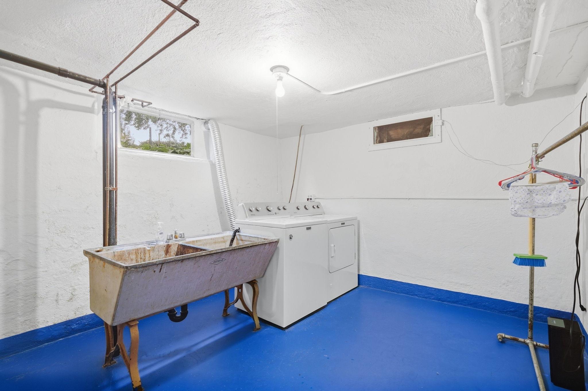 4355 Garfield Avenue Property Photo 25