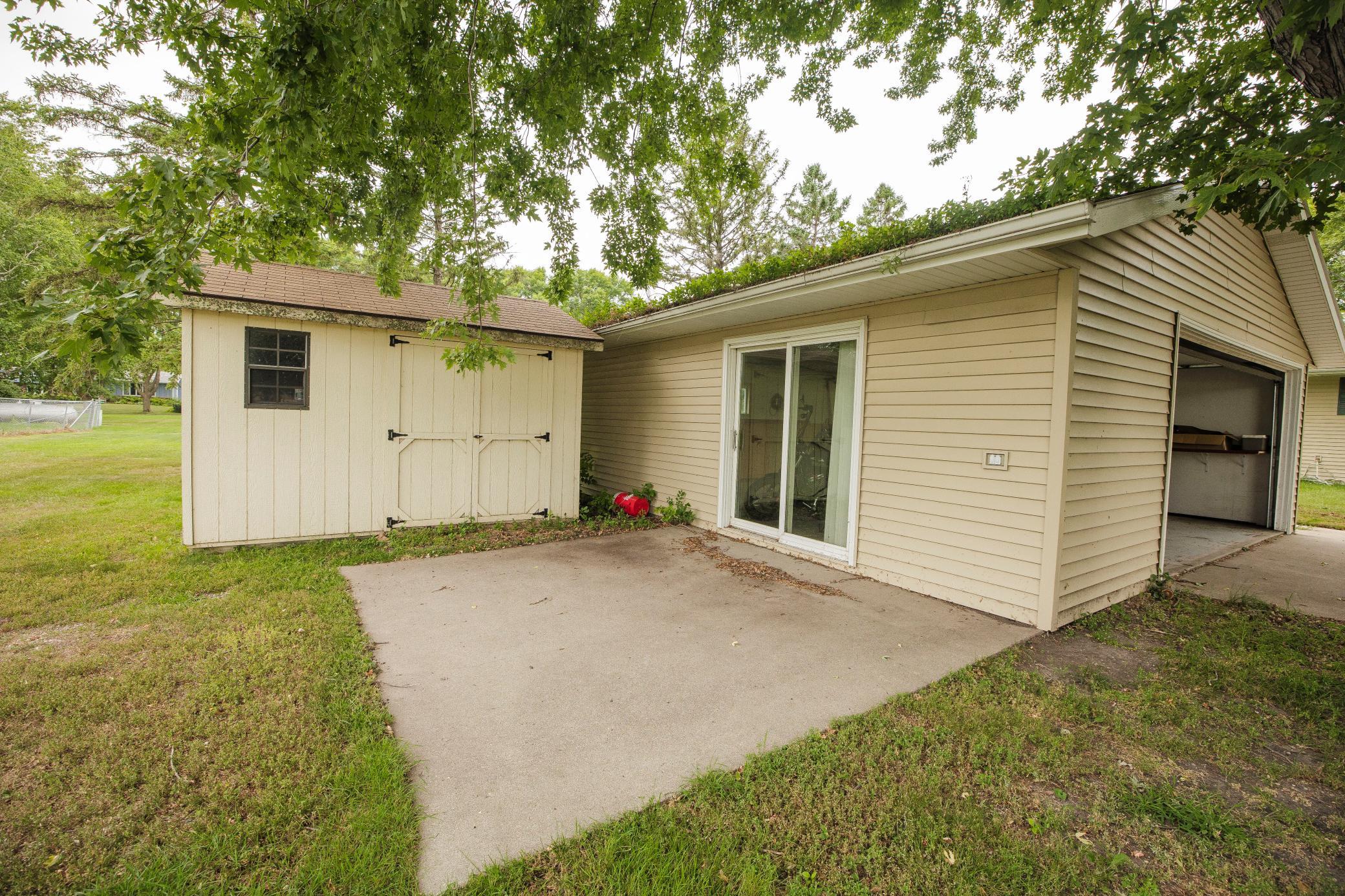 500 2nd Street E Property Photo 11
