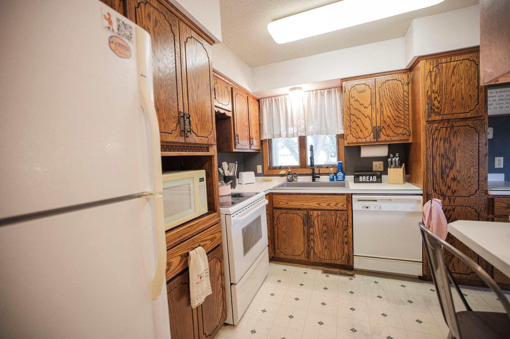 500 2nd Street E Property Photo 29