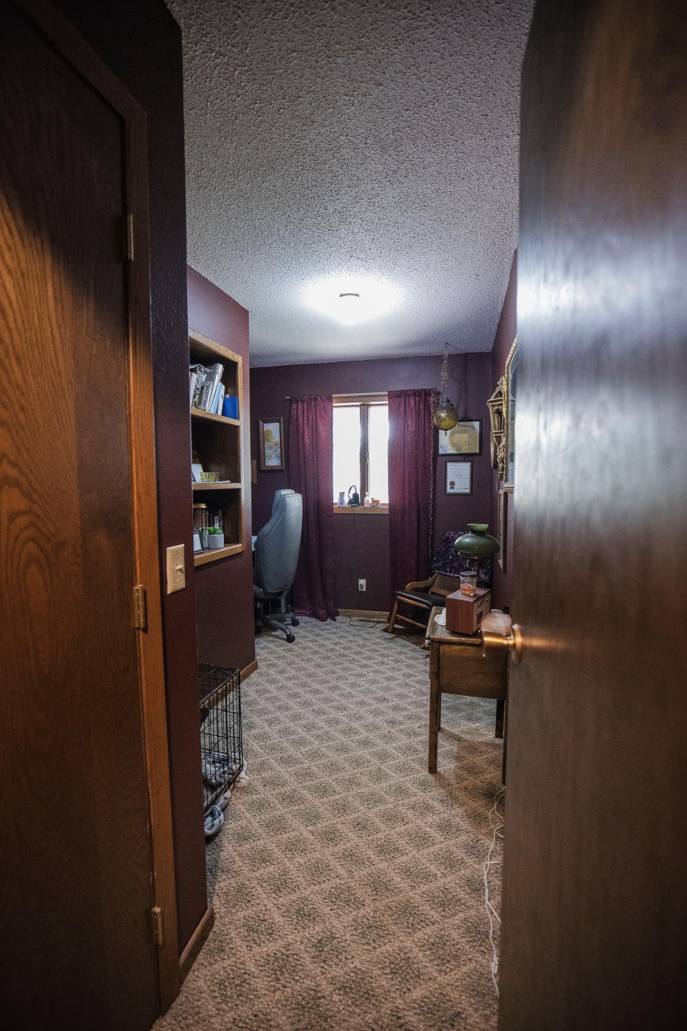 500 2nd Street E Property Photo 45
