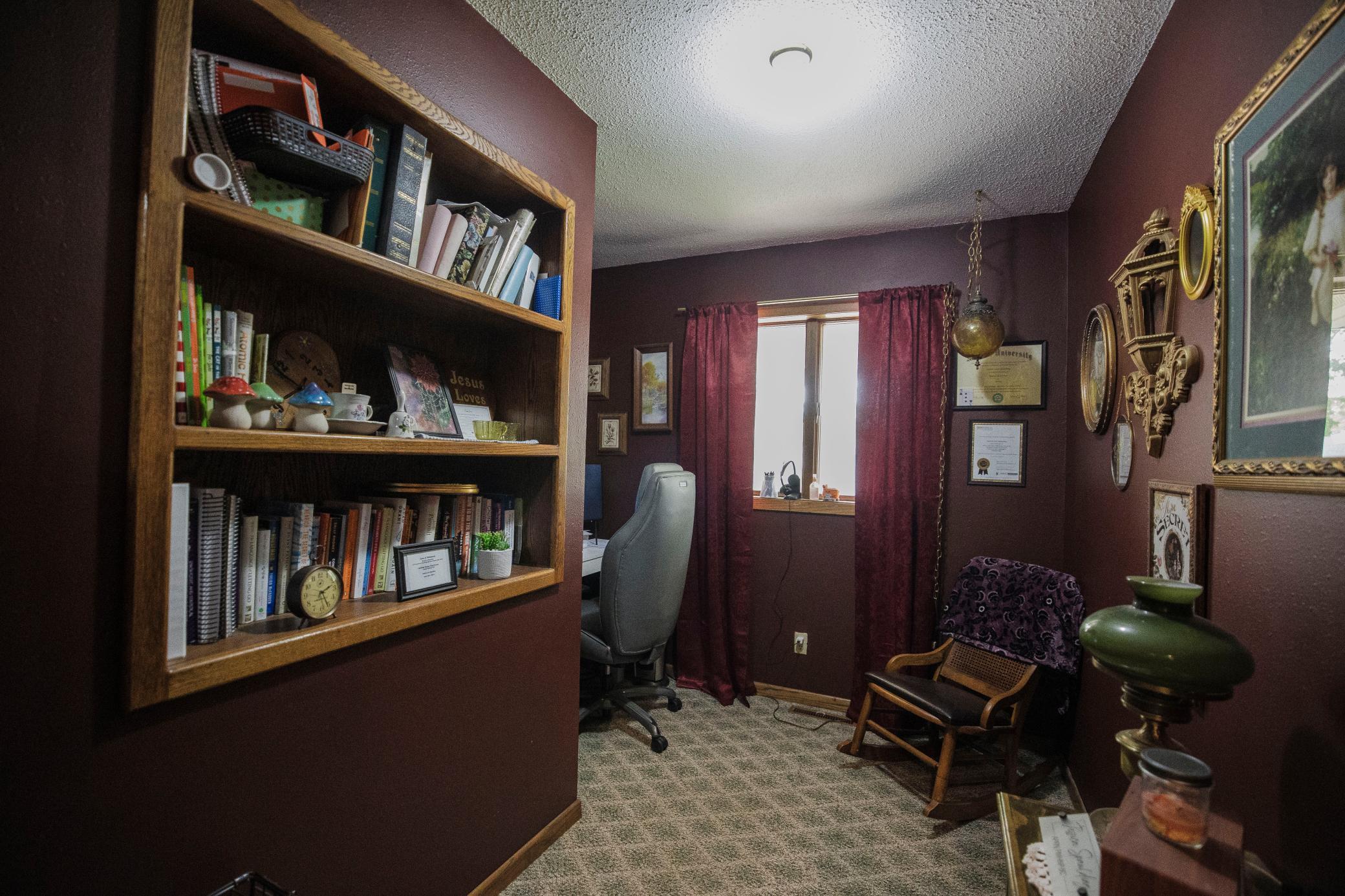 500 2nd Street E Property Photo 46