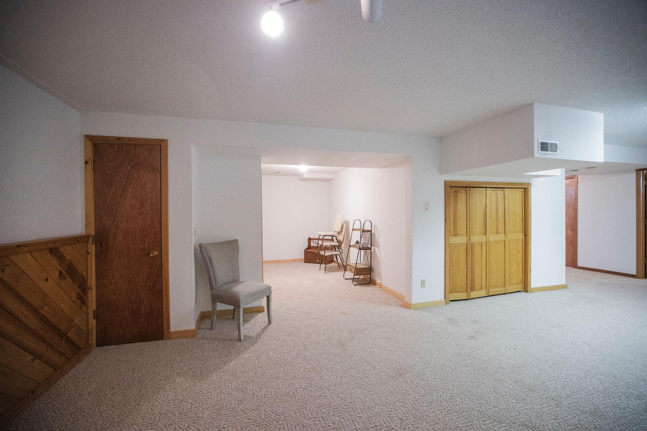 500 2nd Street E Property Photo 49