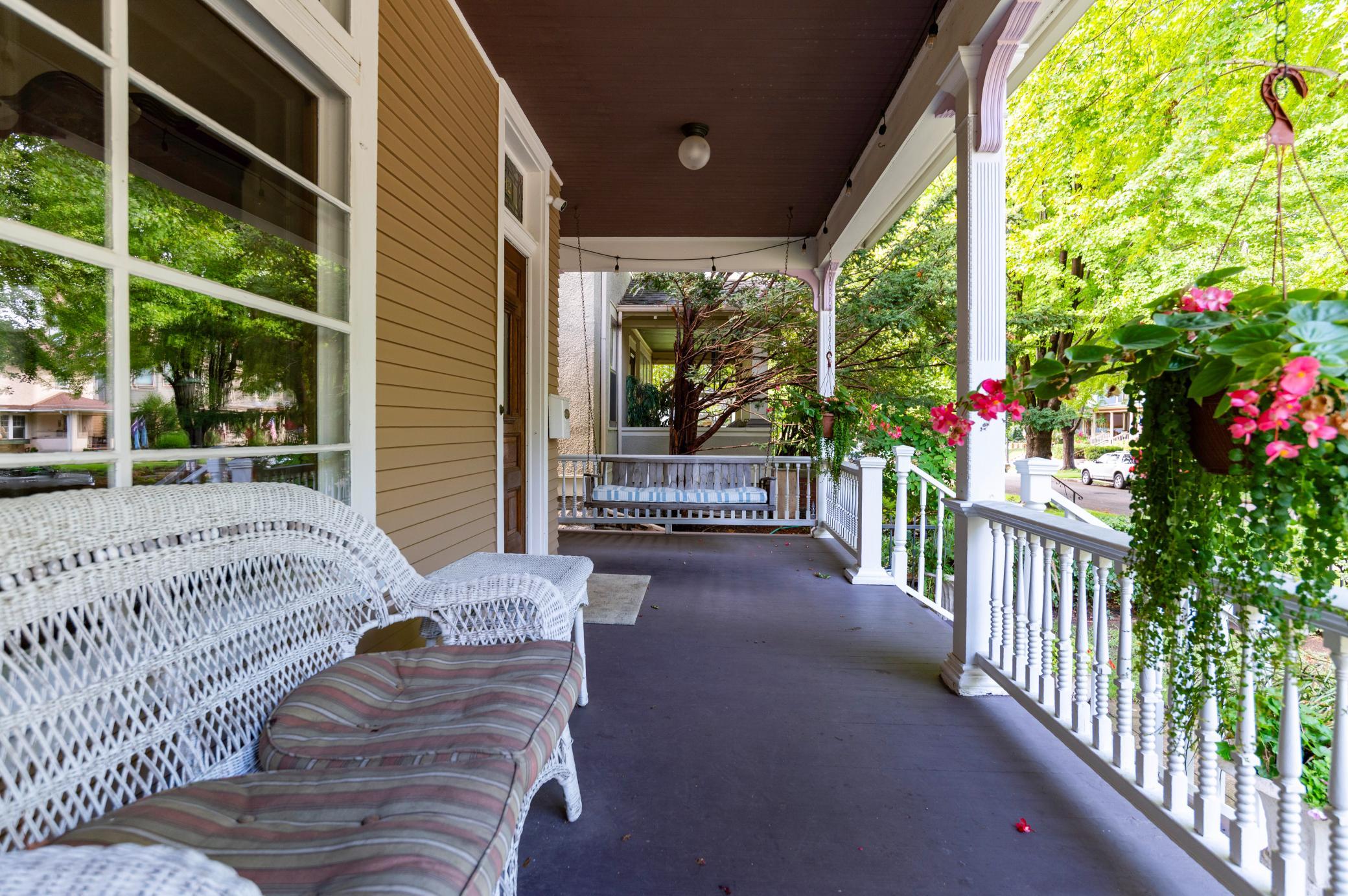 832 Fairmount Avenue Property Photo 3