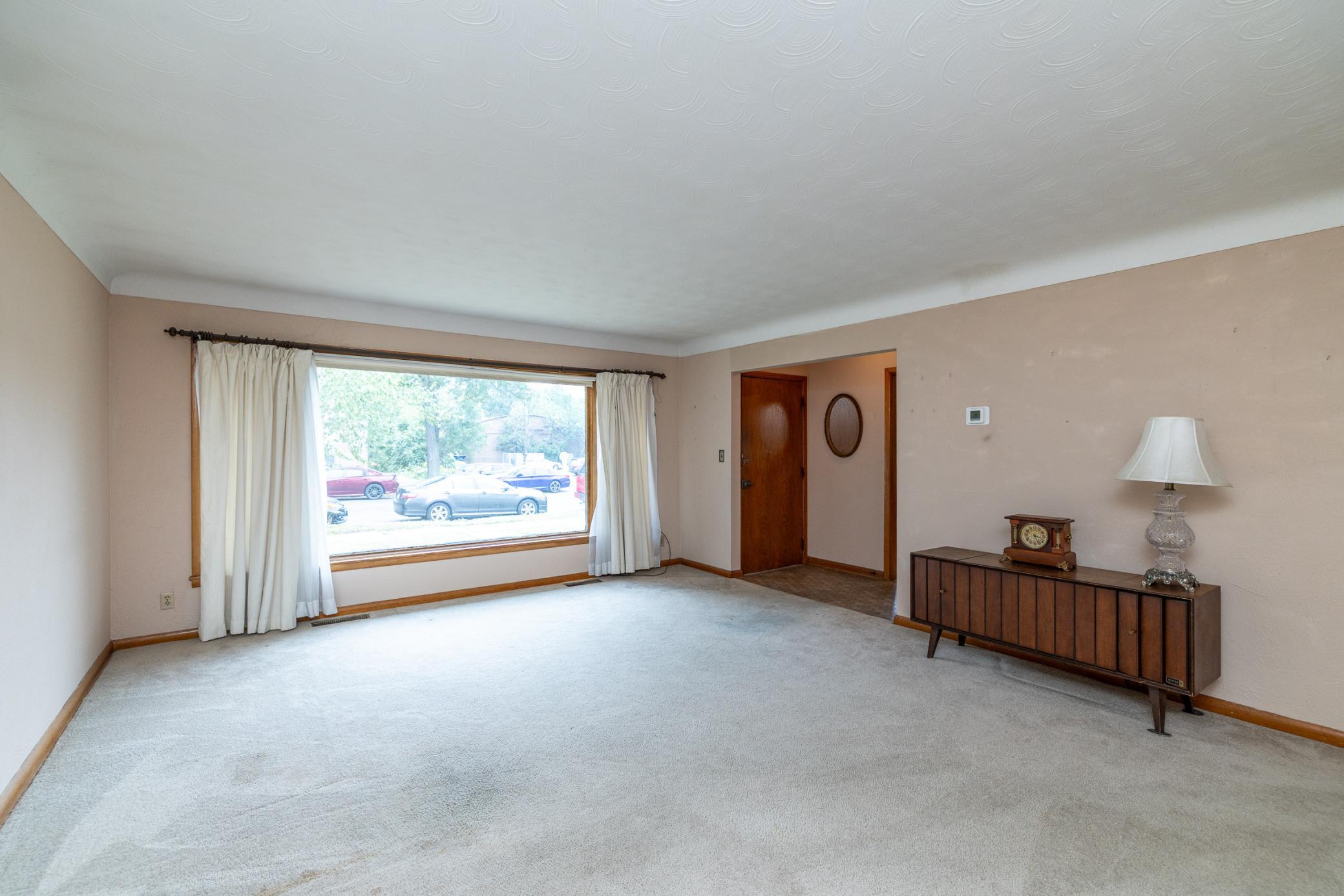 1015 Lafond Avenue Property Photo 3
